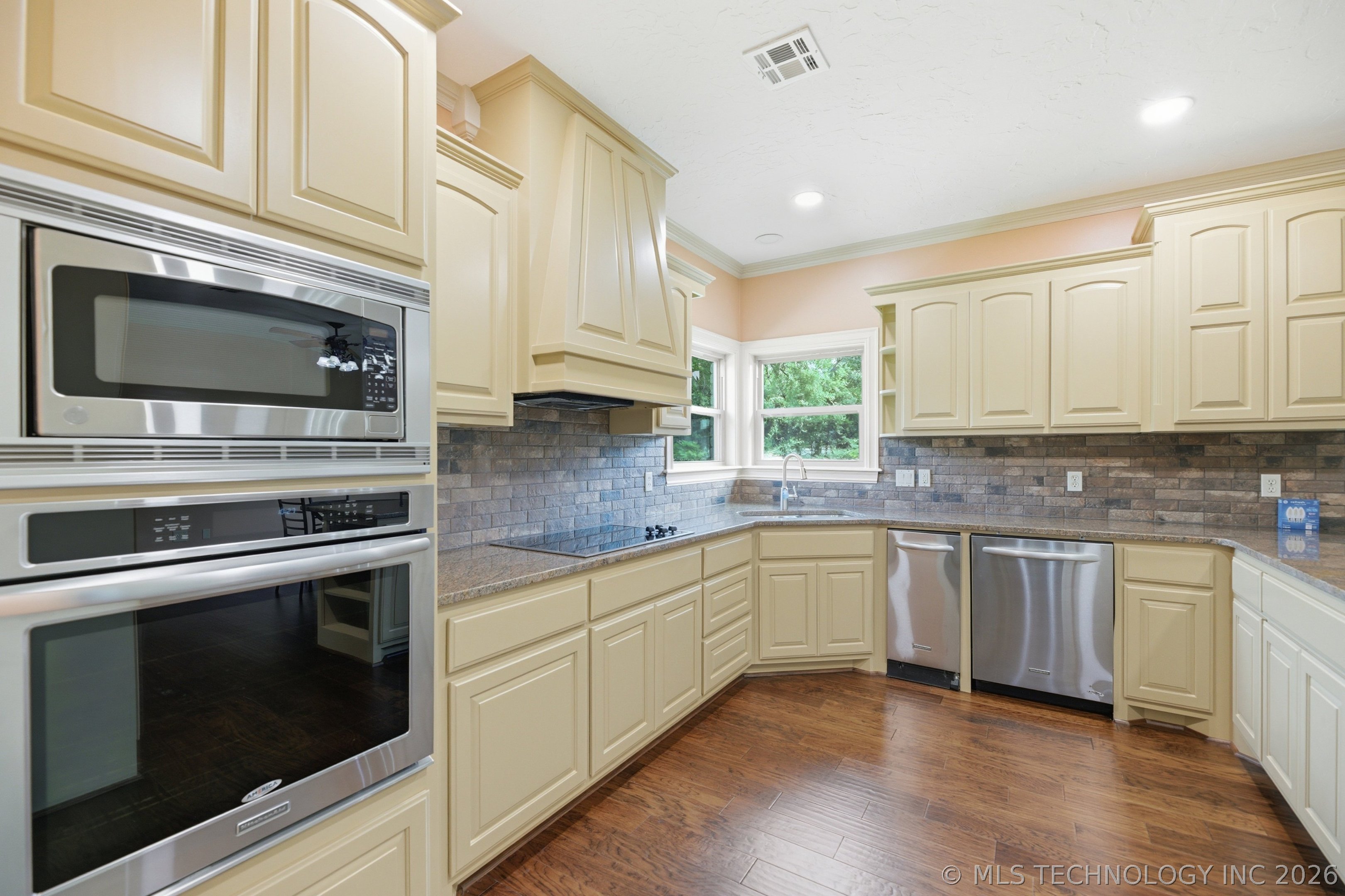 102 Cambridge Road Property Photo 10