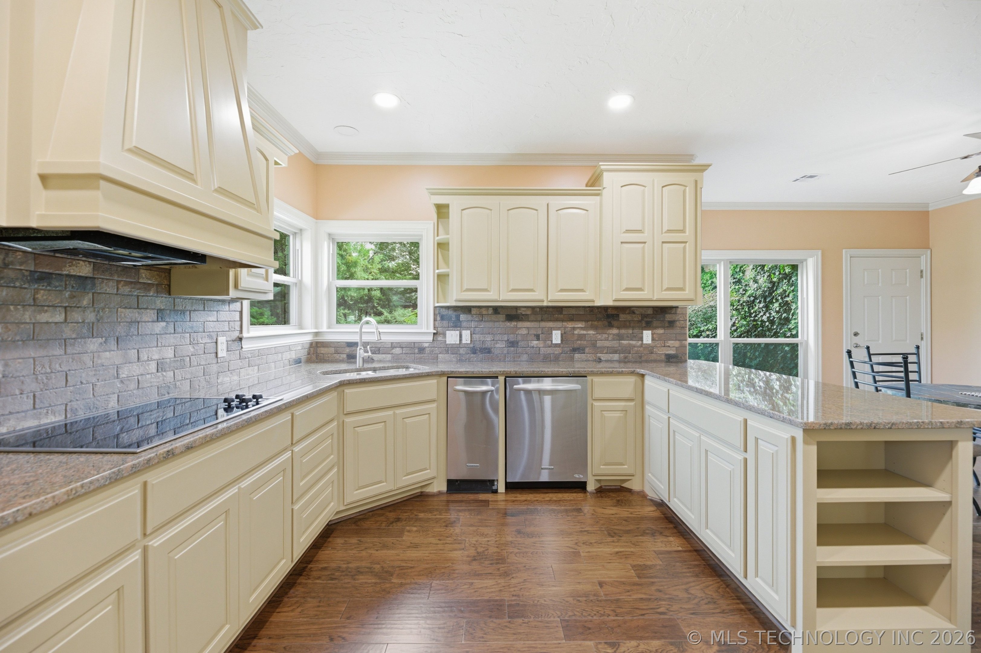 102 Cambridge Road Property Photo 11