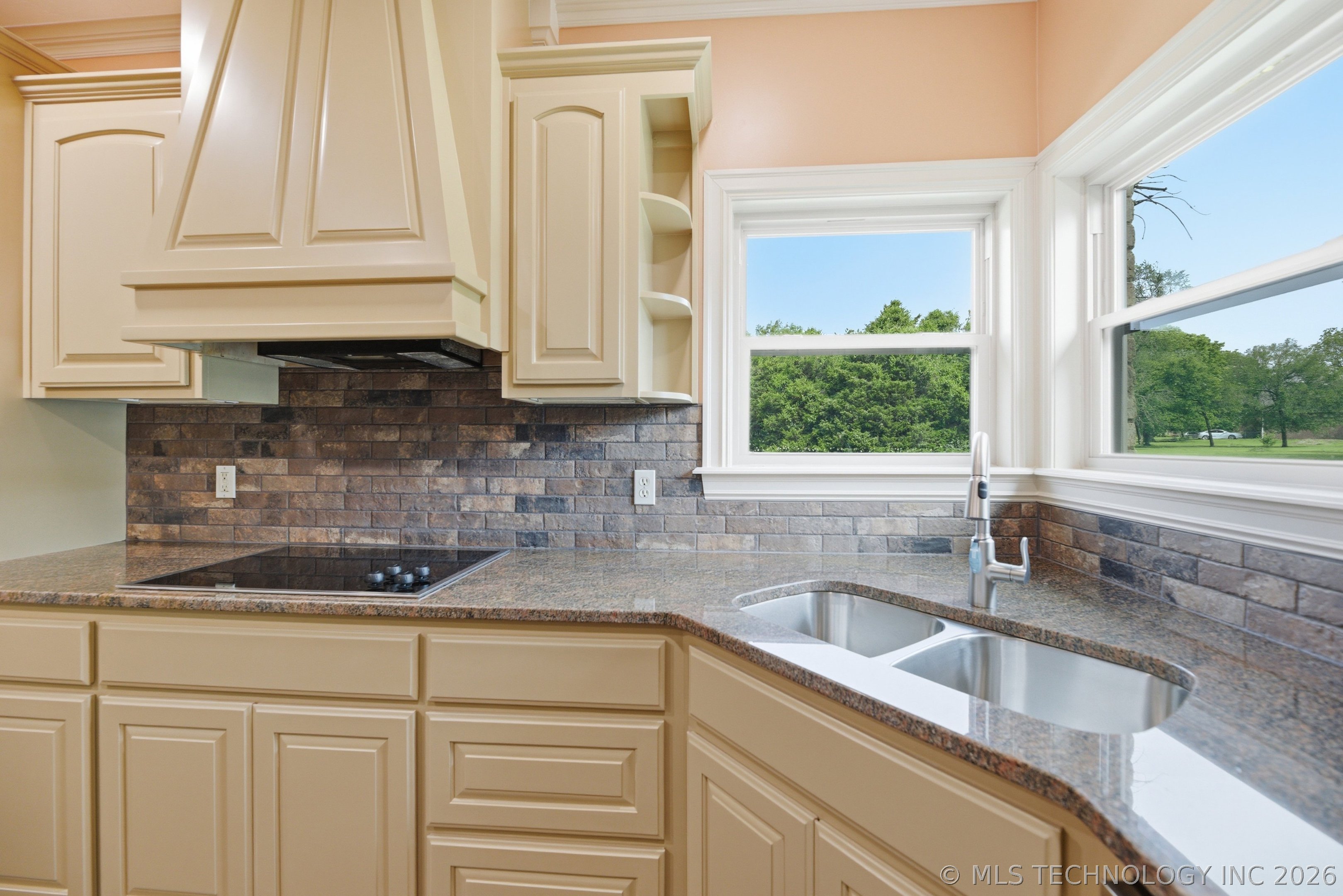 102 Cambridge Road Property Photo 12