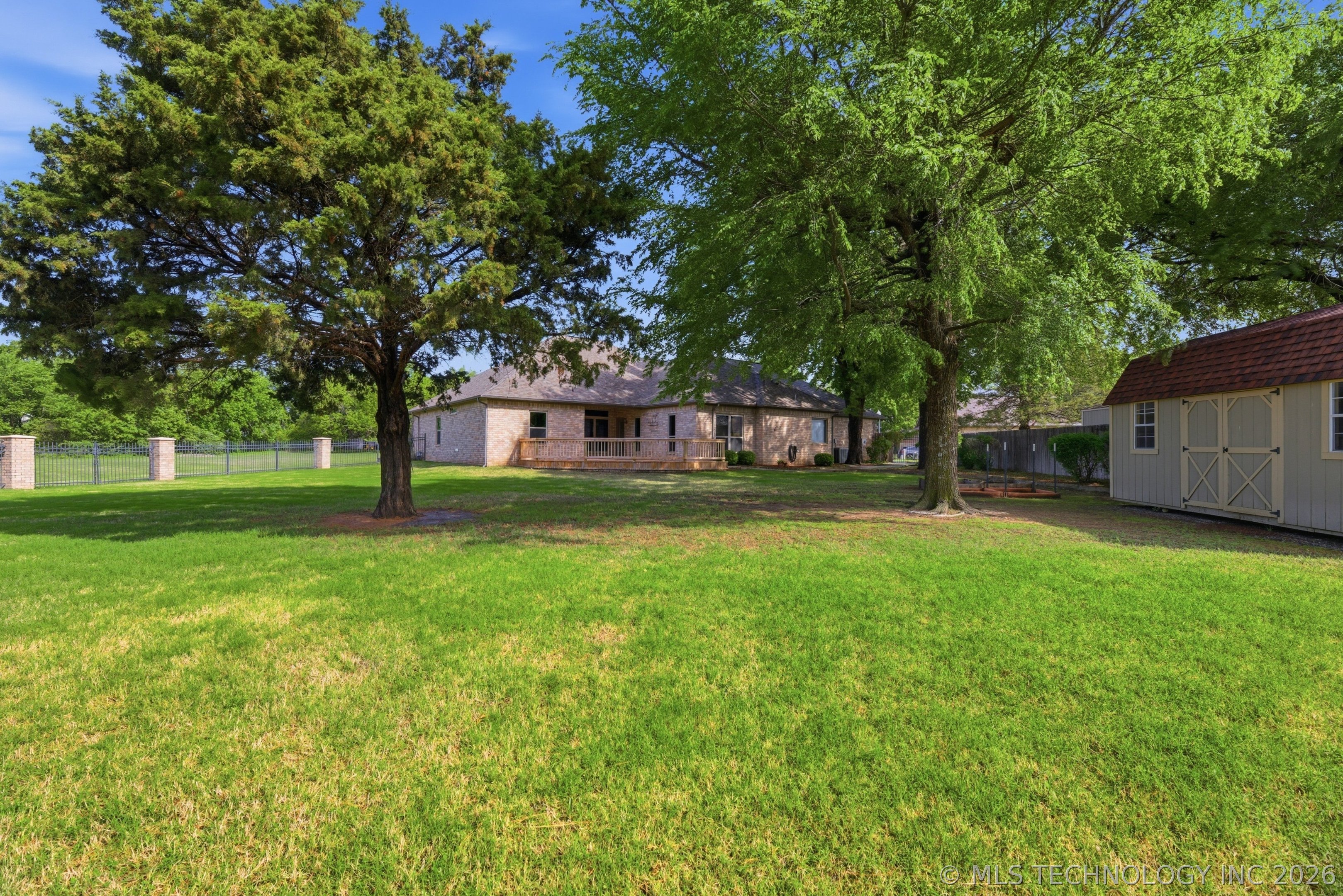 102 Cambridge Road Property Photo 32