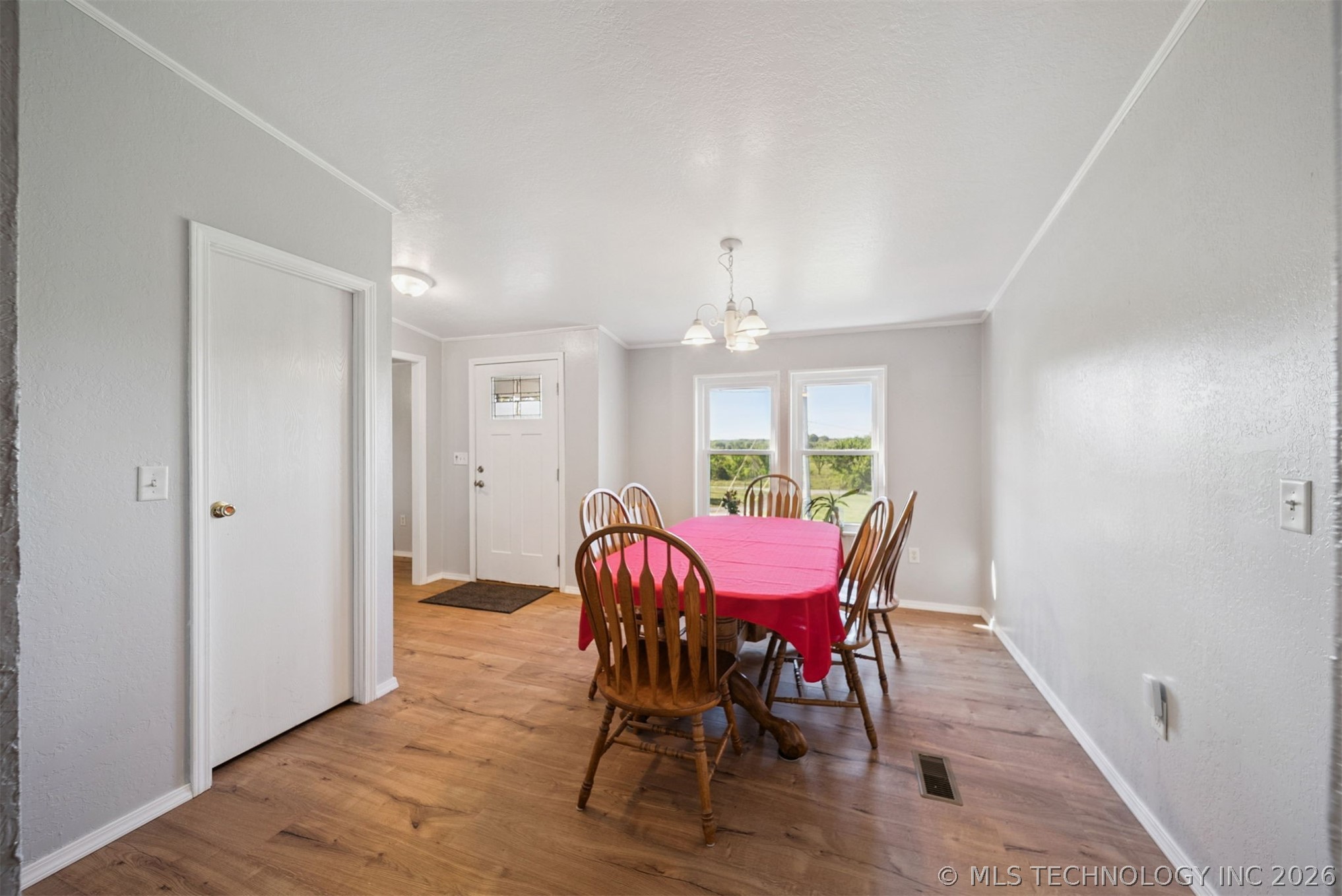 25297 E 310 Road Property Photo 11