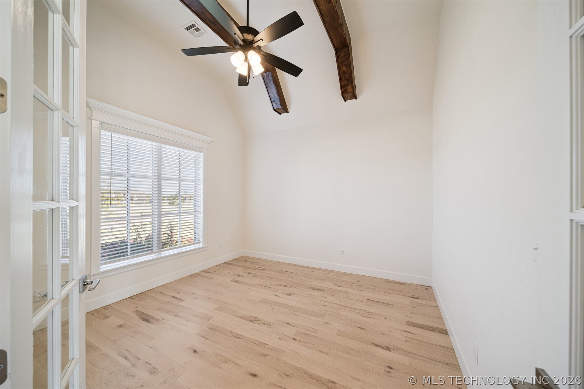 6131 N Creekwood Drive Property Photo 5