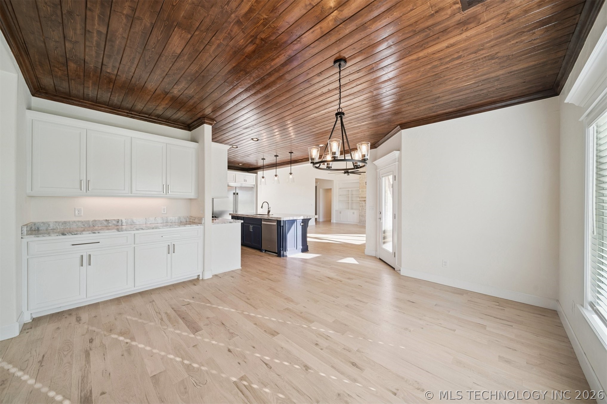 6131 N Creekwood Drive Property Photo 13