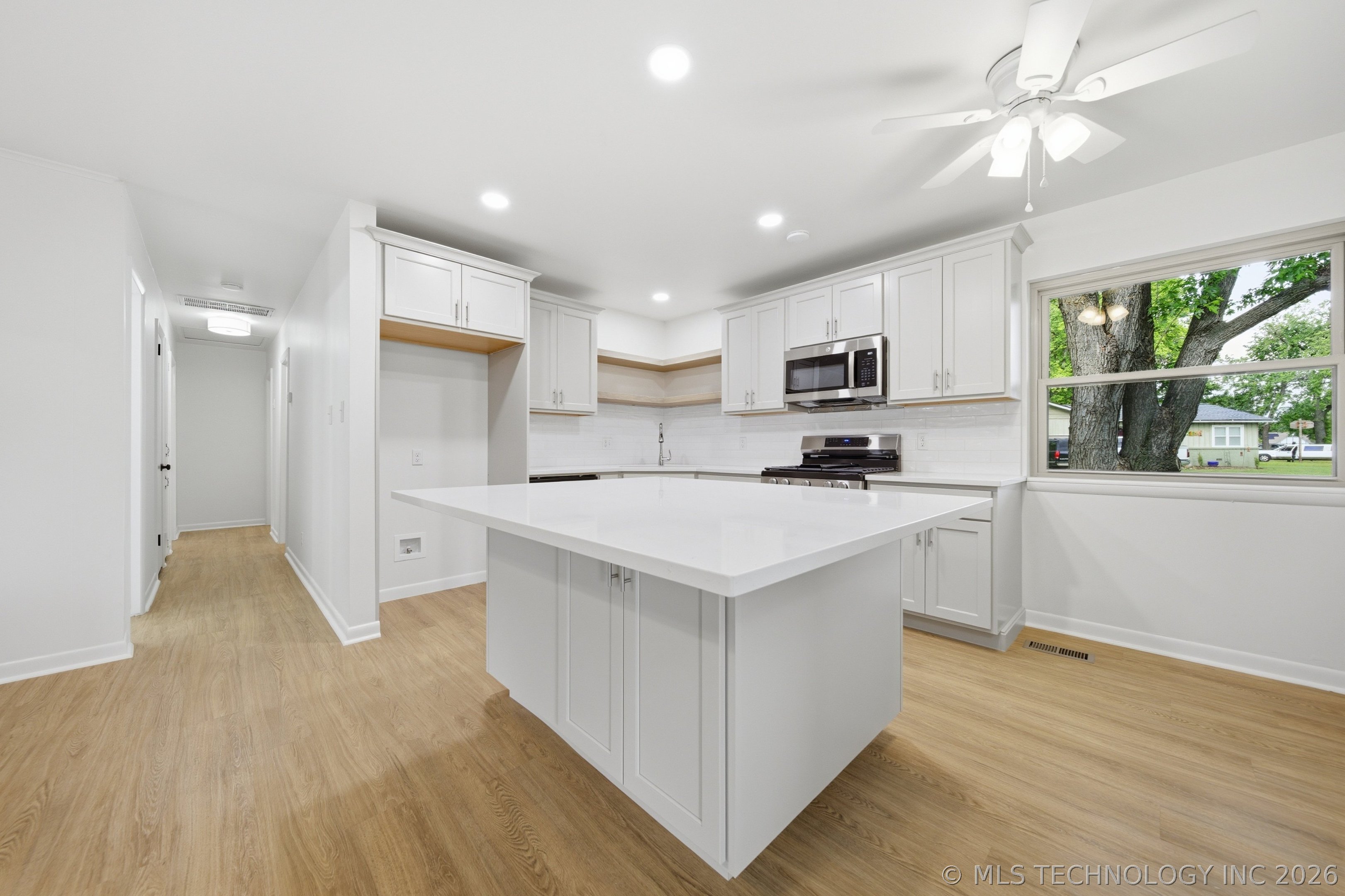 1007 W D Street Property Photo 7