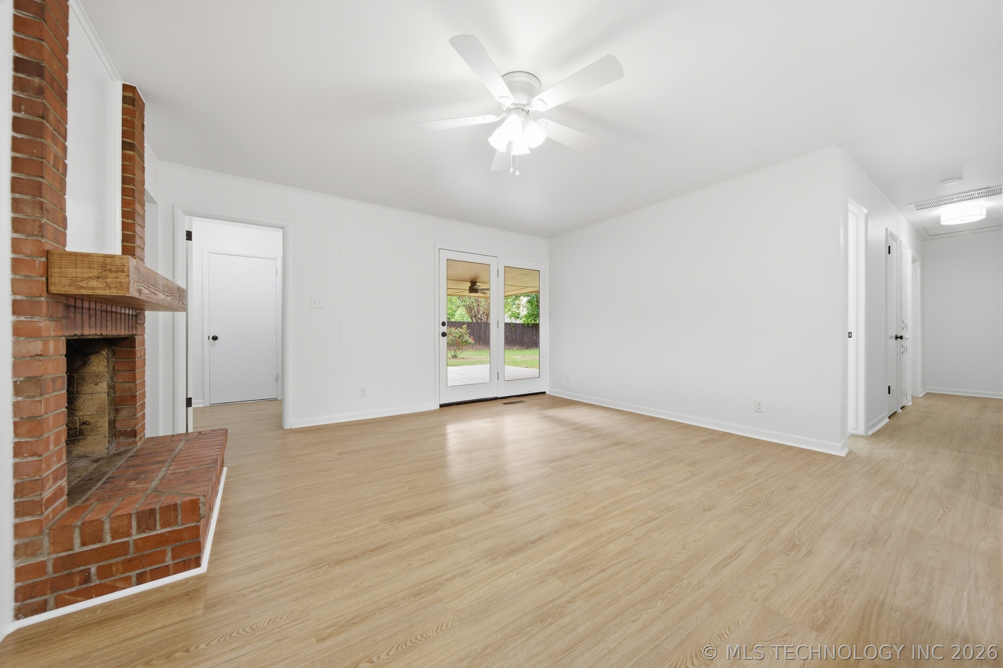 1007 W D Street Property Photo 15