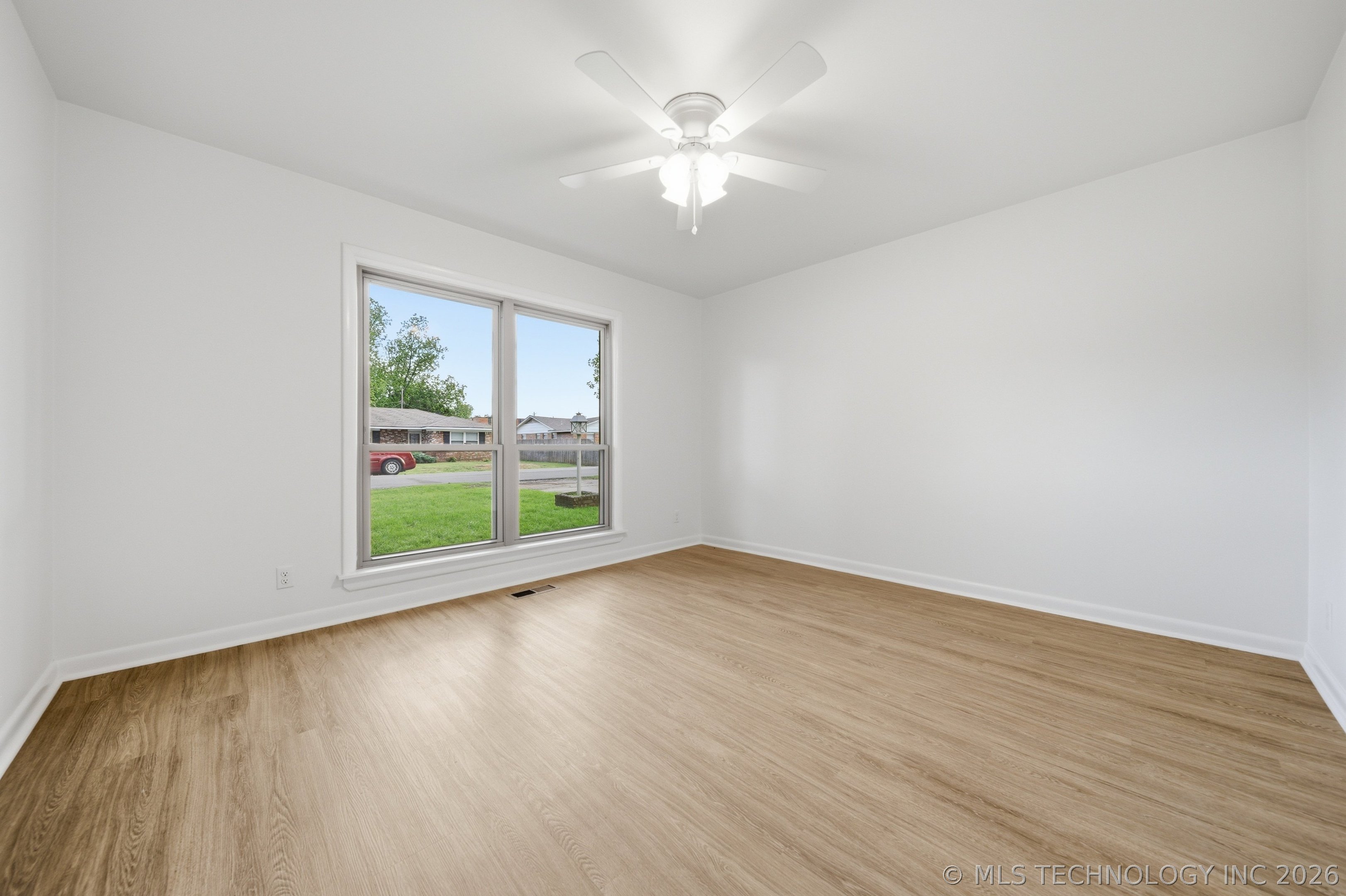 1007 W D Street Property Photo 17
