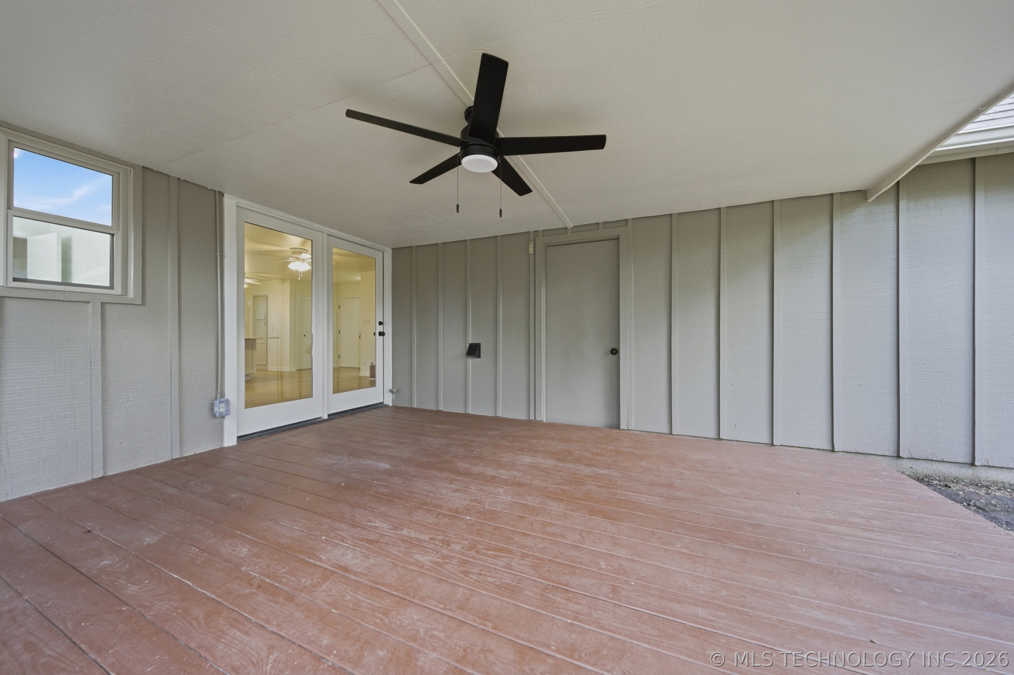 1007 W D Street Property Photo 33