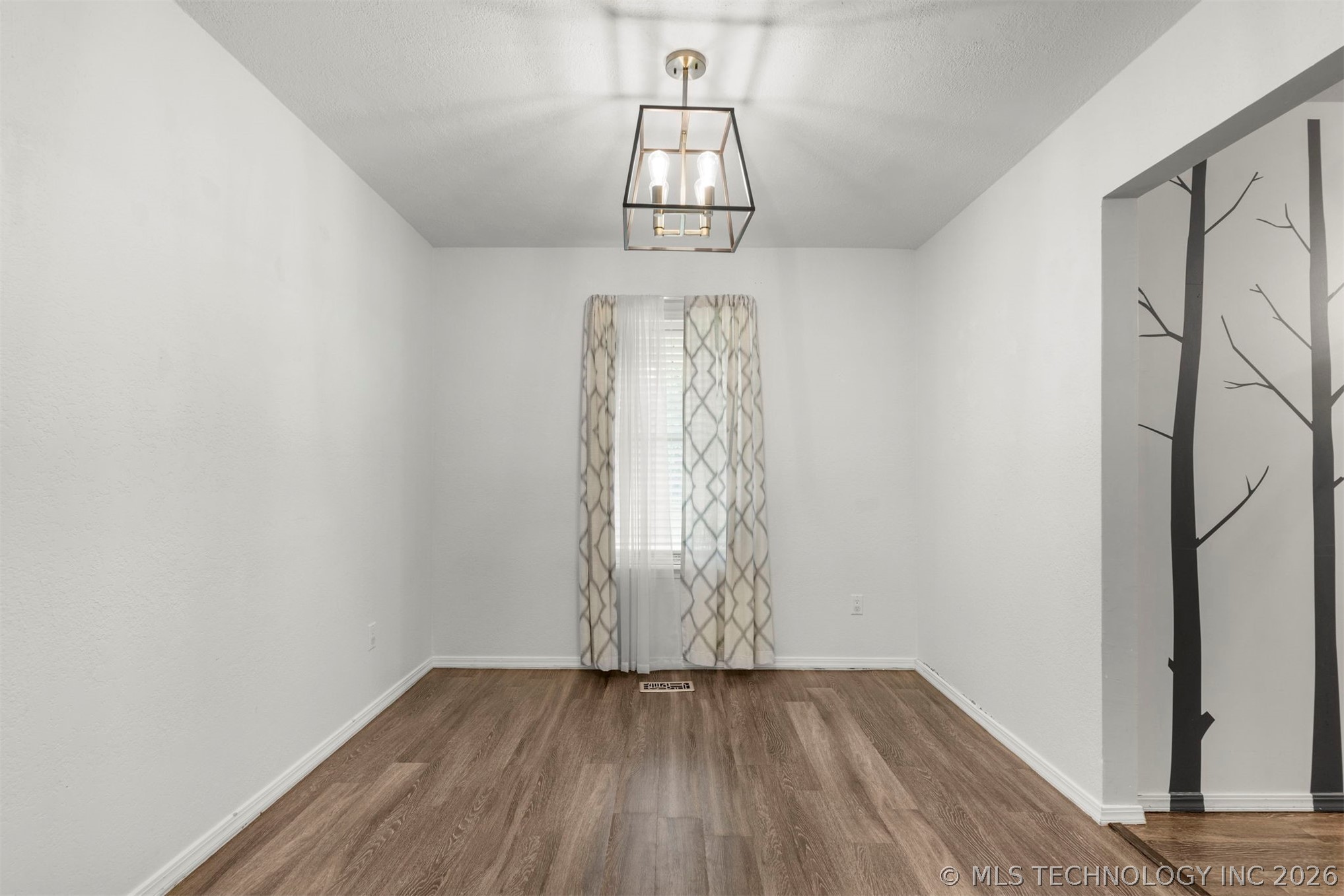 6715 E 95th Street Property Photo 19