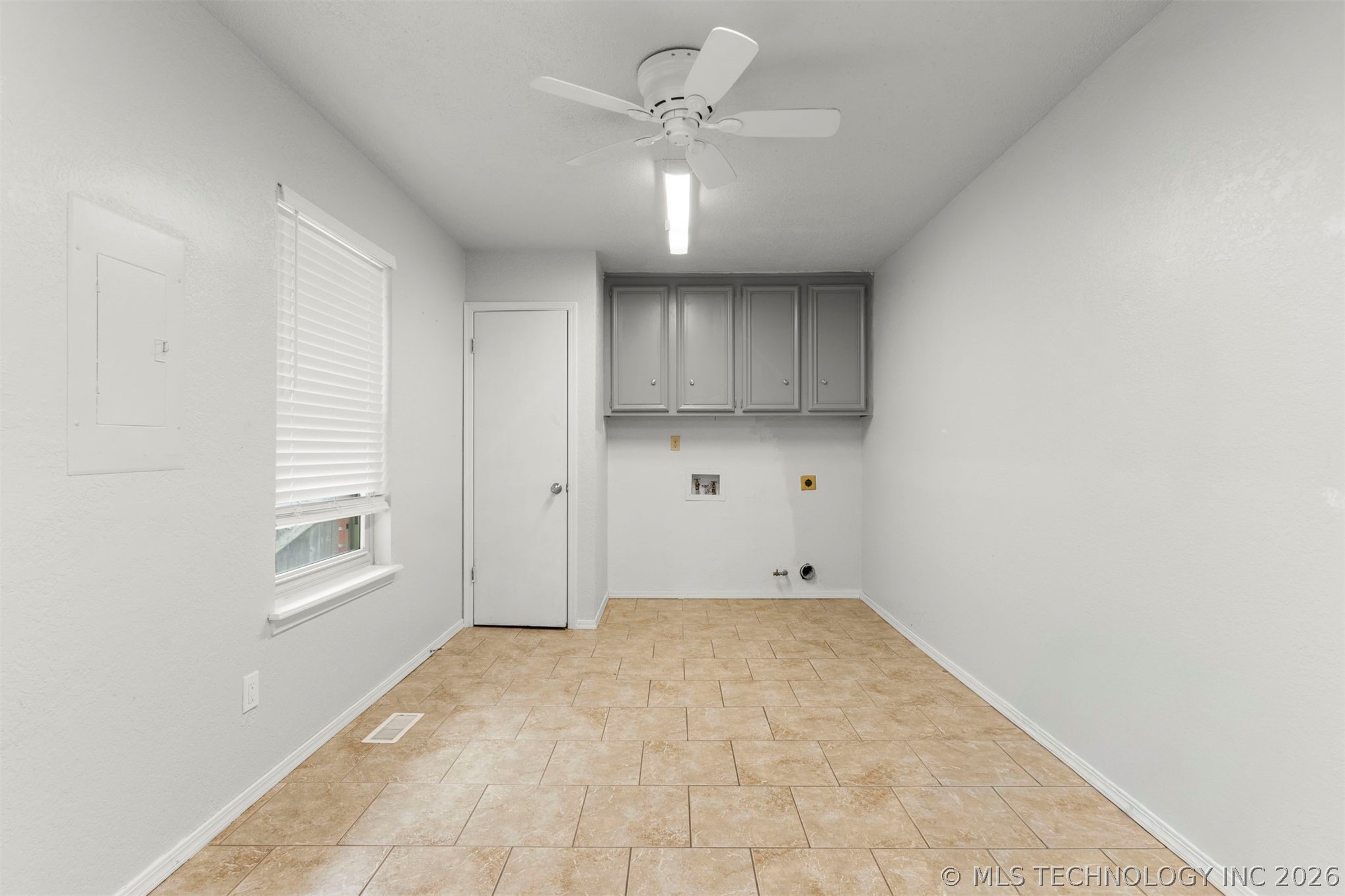 6715 E 95th Street Property Photo 21