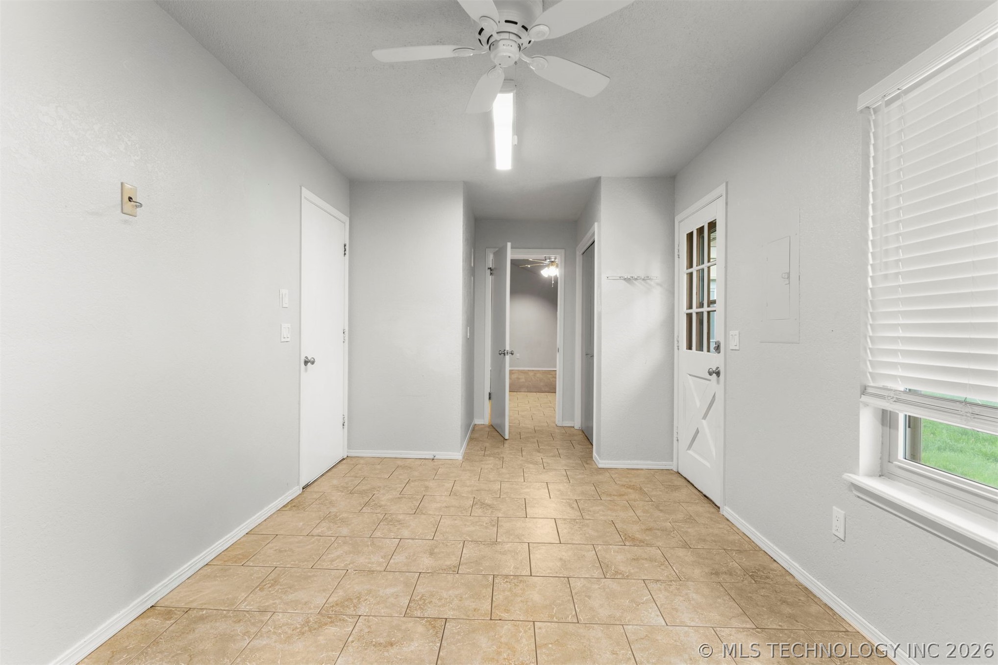6715 E 95th Street Property Photo 22