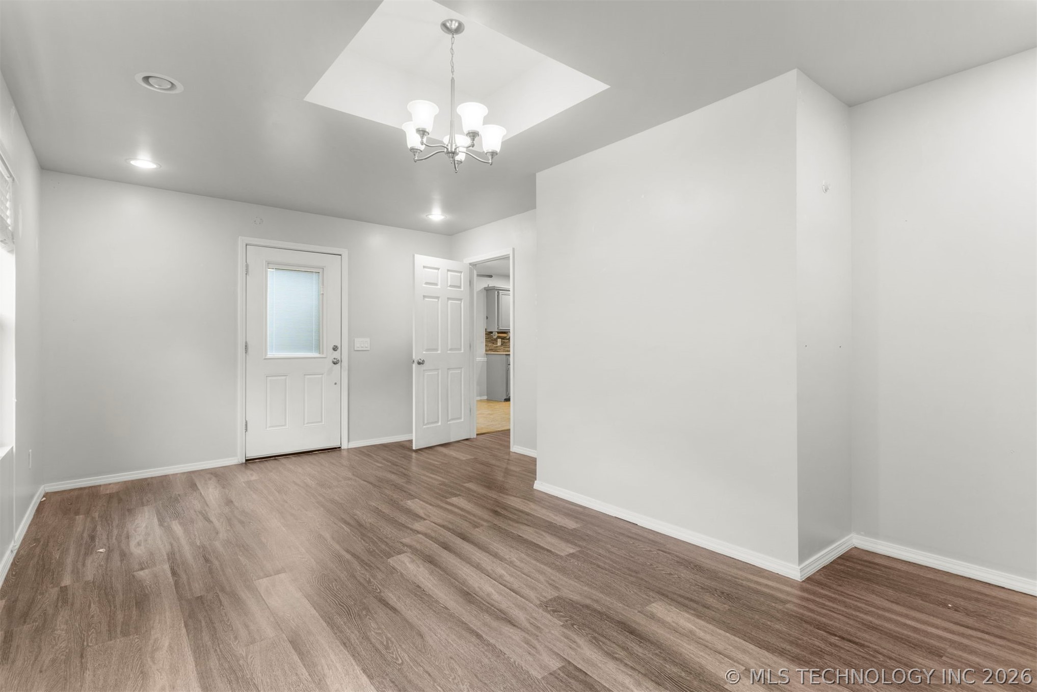 6715 E 95th Street Property Photo 23