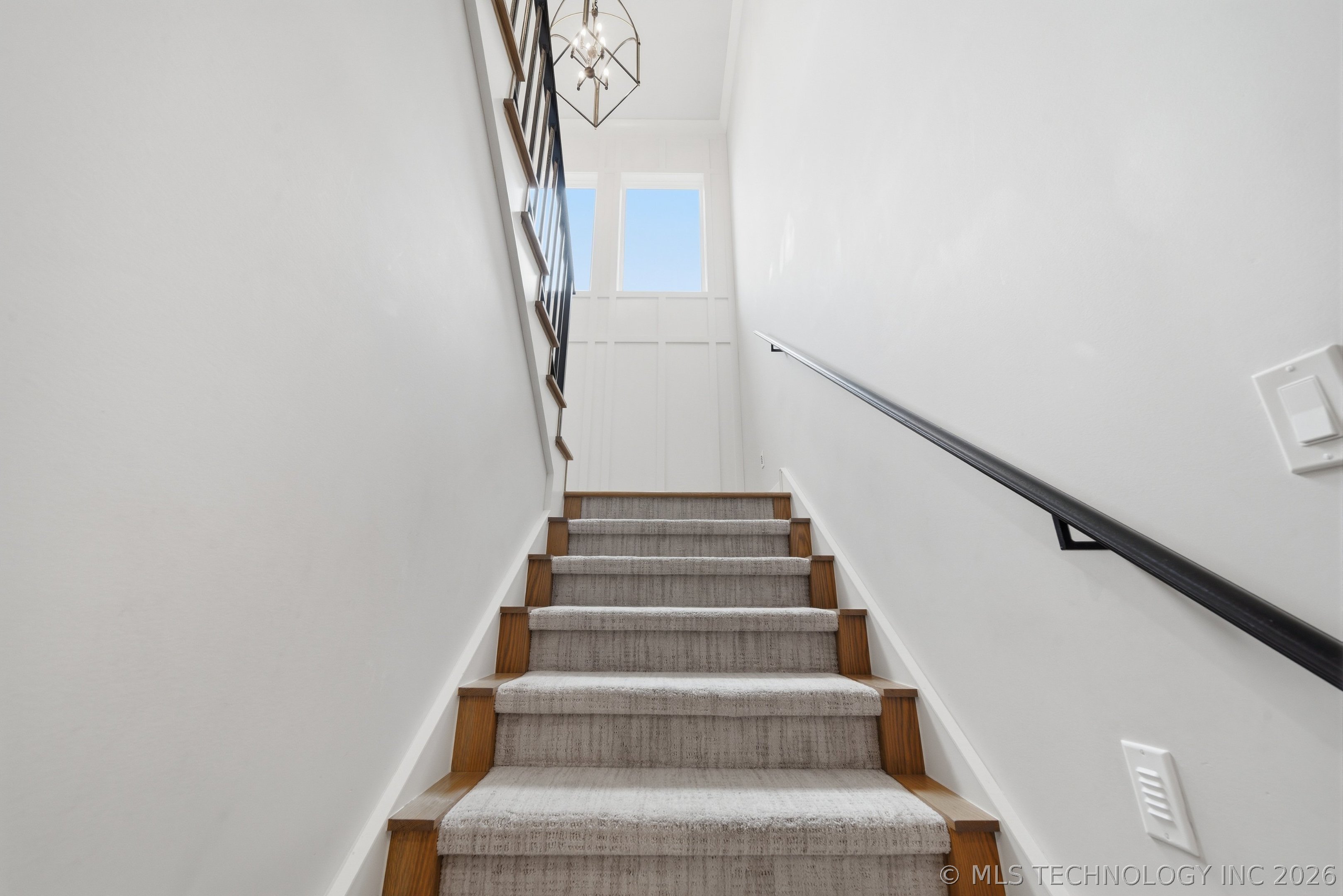 1335 E 36th Place S Property Photo 52