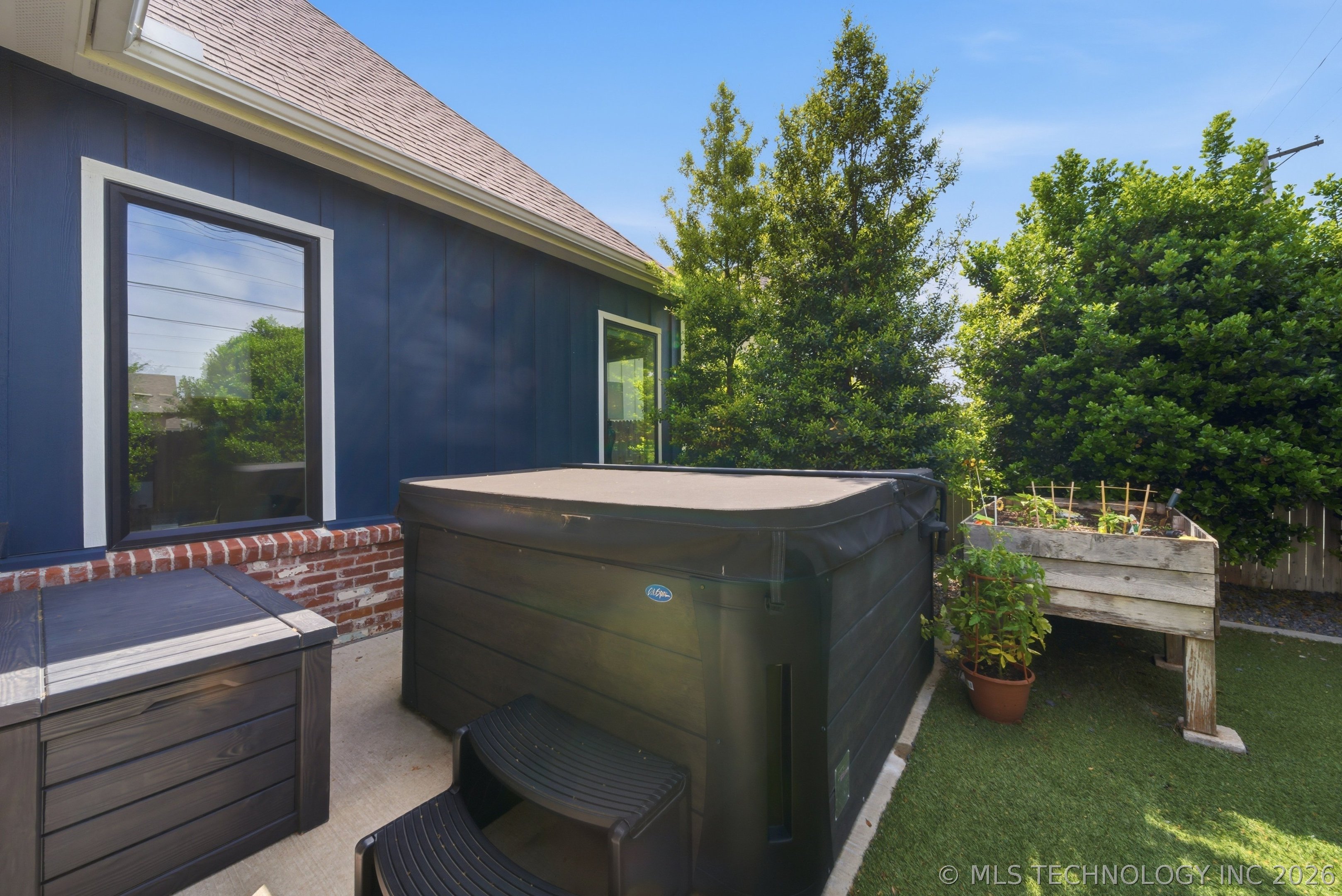 1335 E 36th Place S Property Photo 55