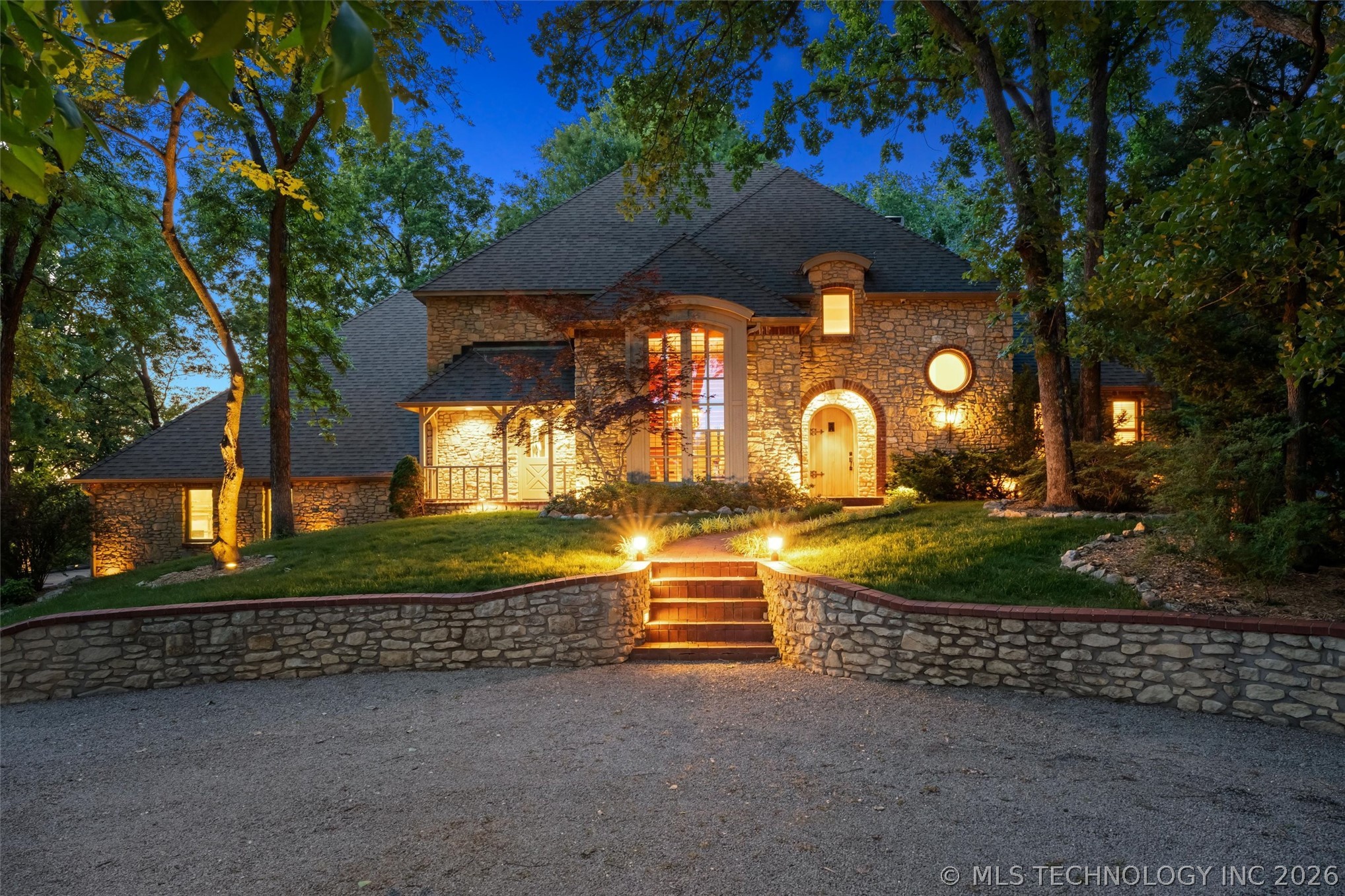 2224 Stonewall Drive Property Photo