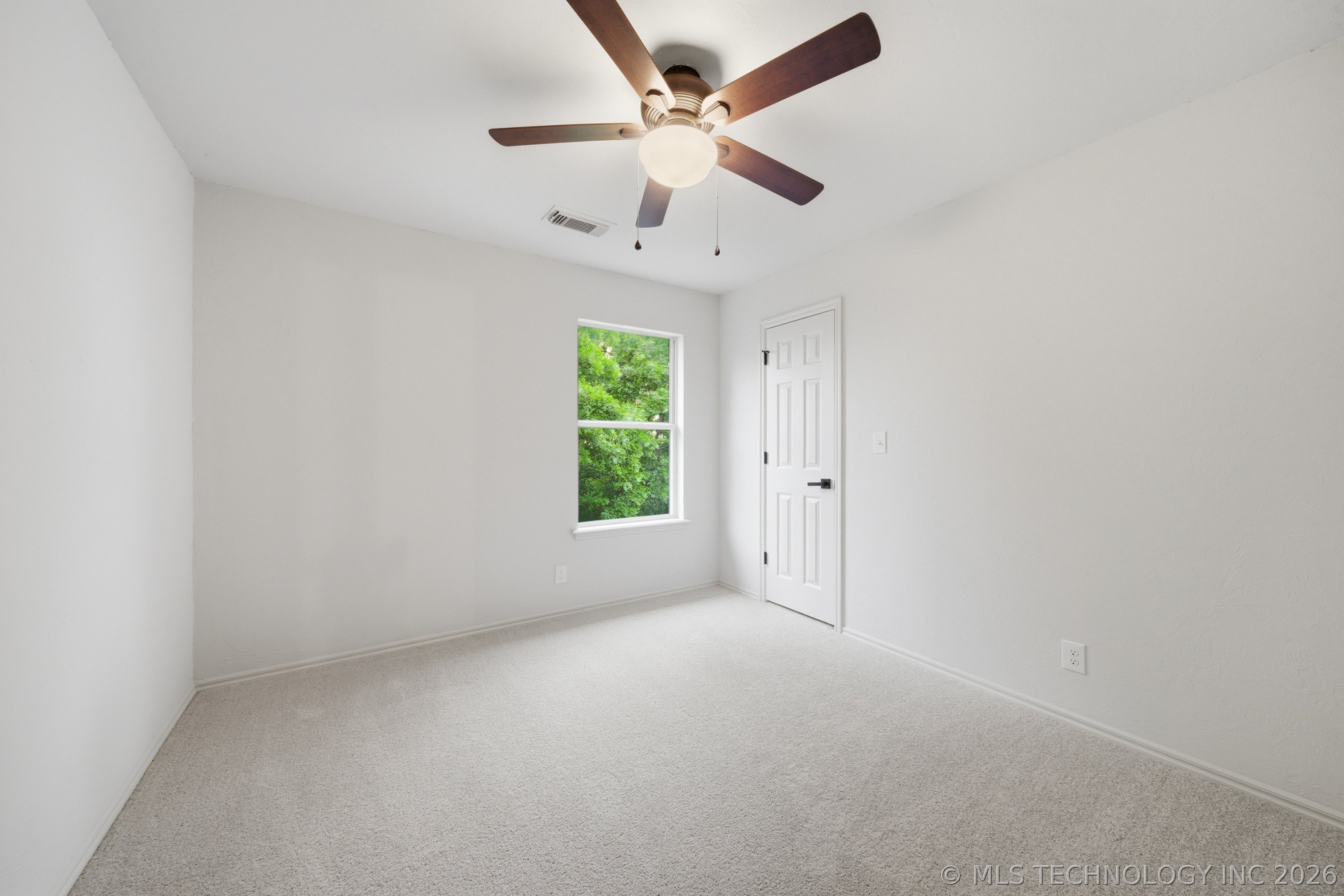 11959 S 18th Street Property Photo 25