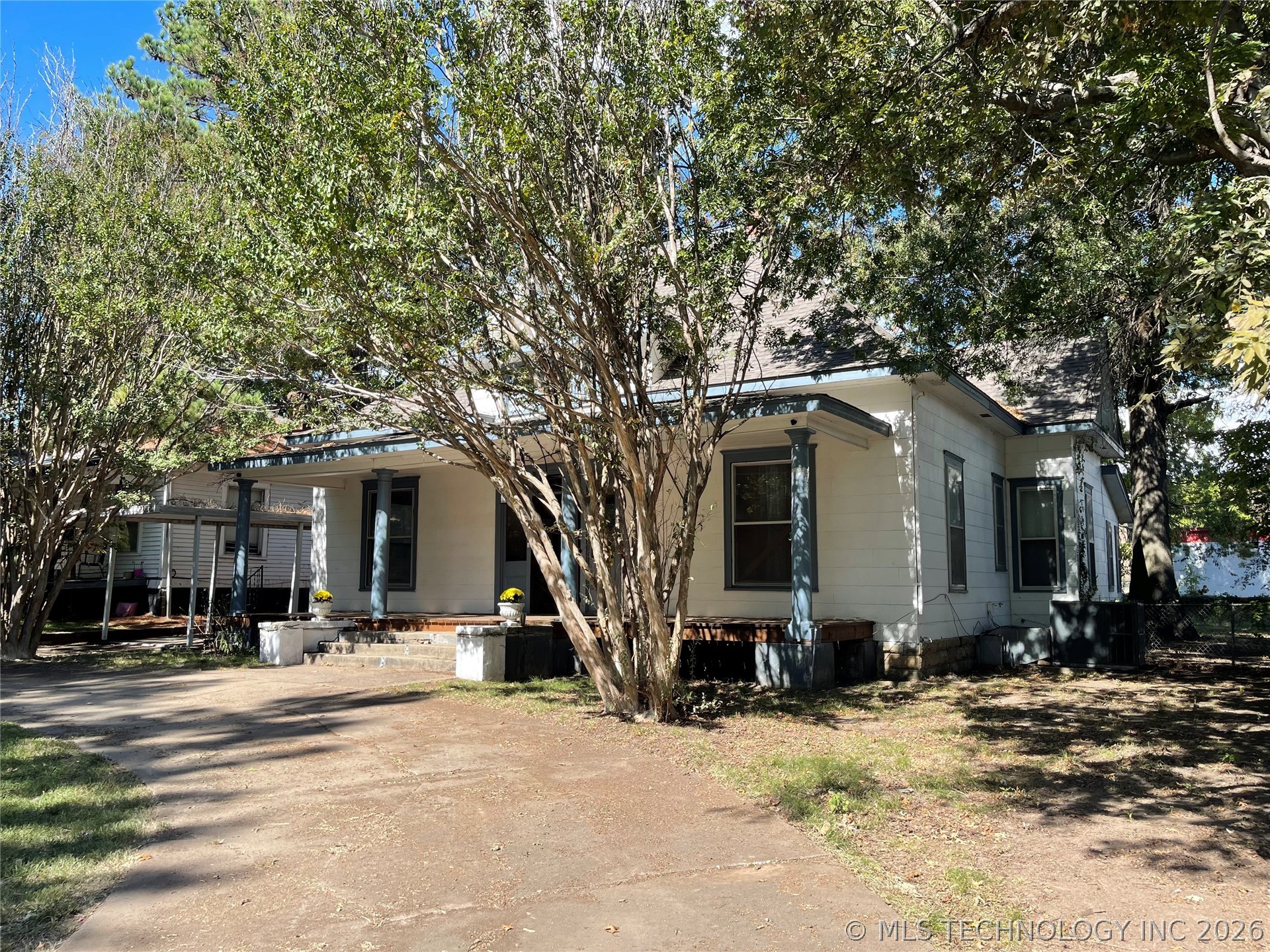 1110 Boston Street Property Photo 2