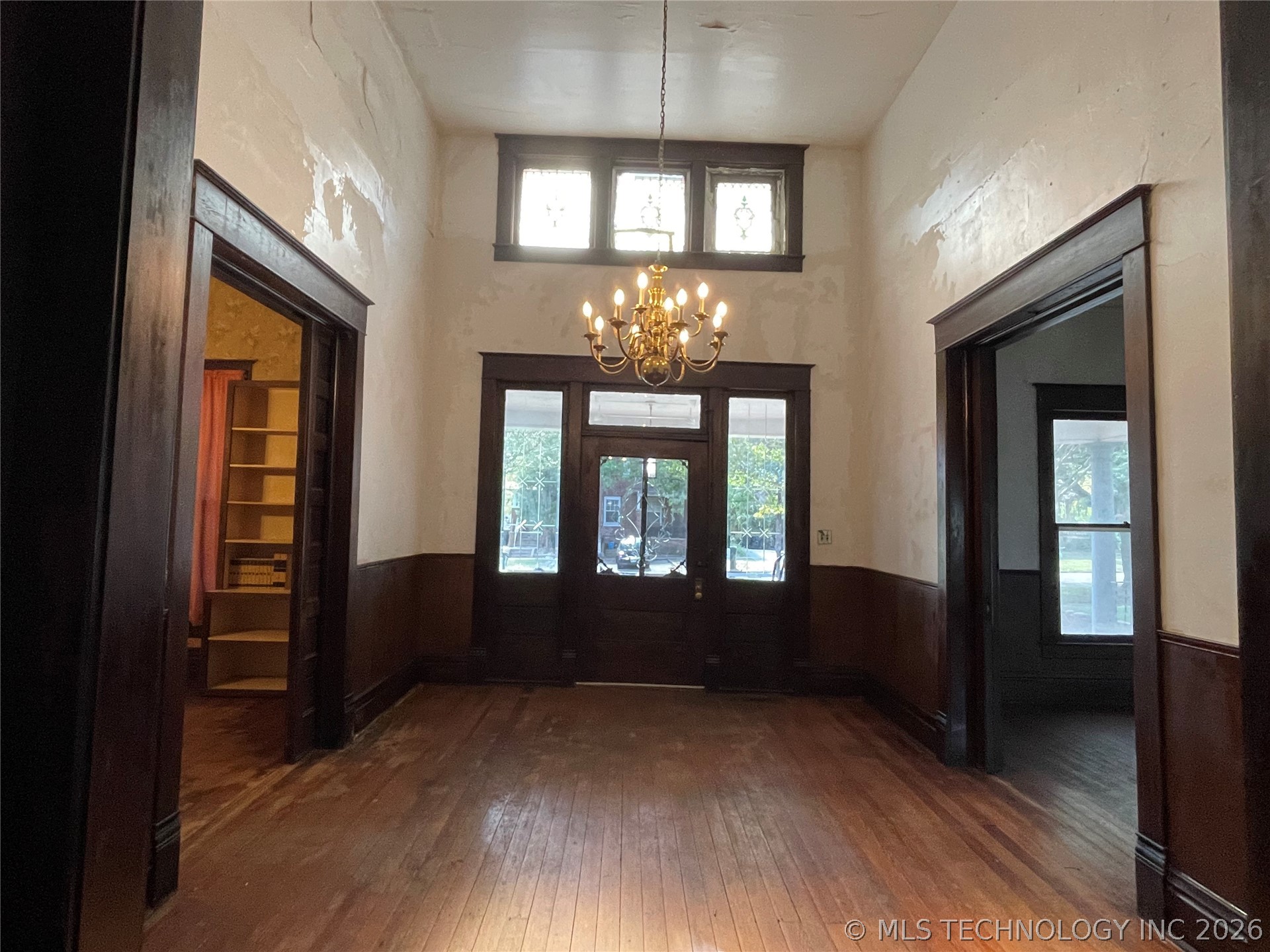 1110 Boston Street Property Photo 6