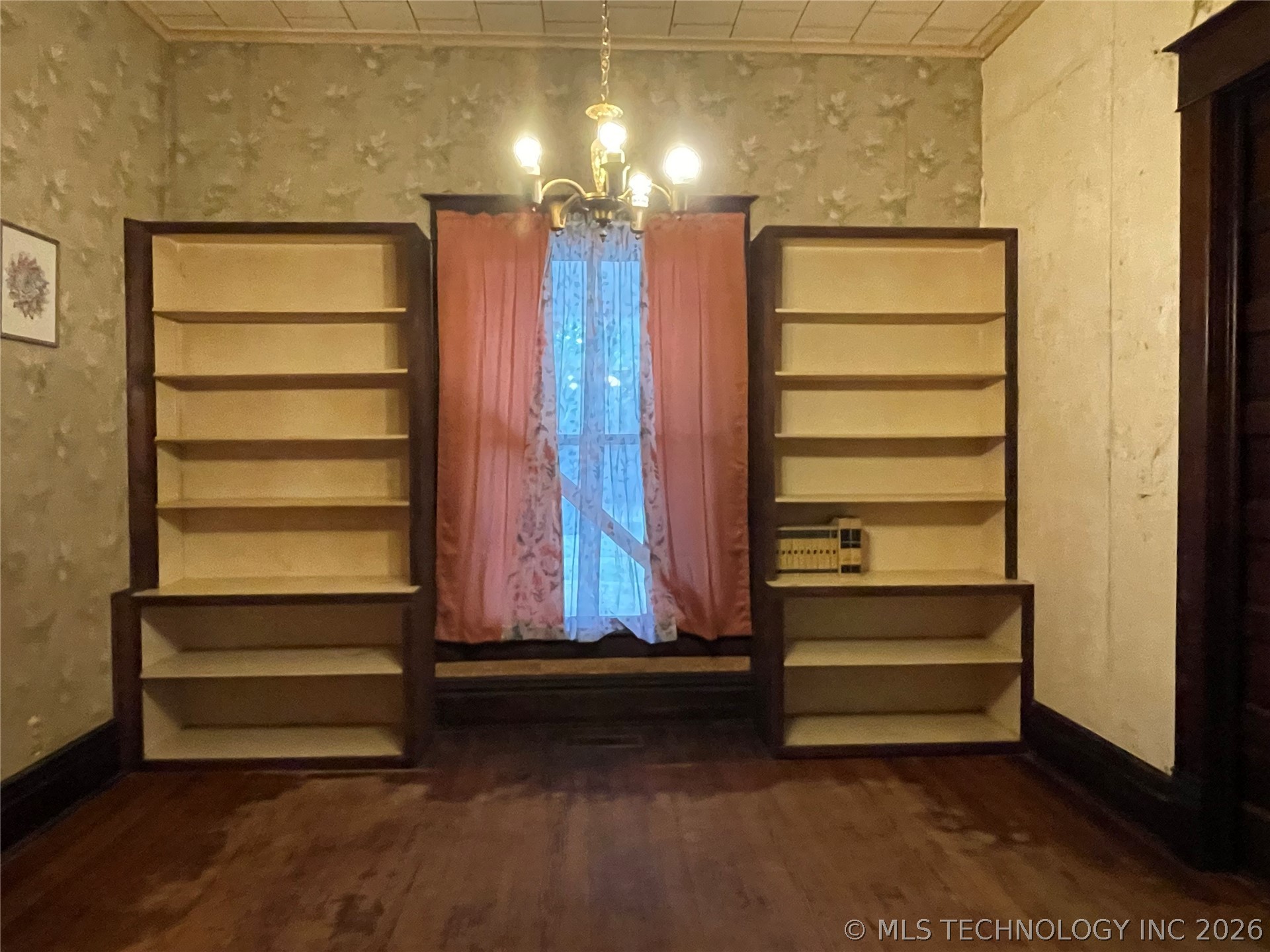 1110 Boston Street Property Photo 8