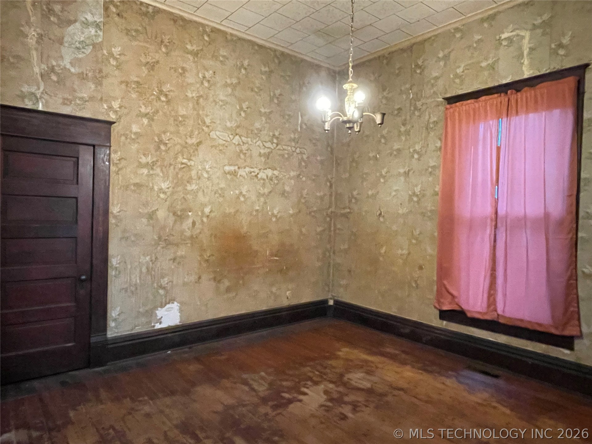 1110 Boston Street Property Photo 9