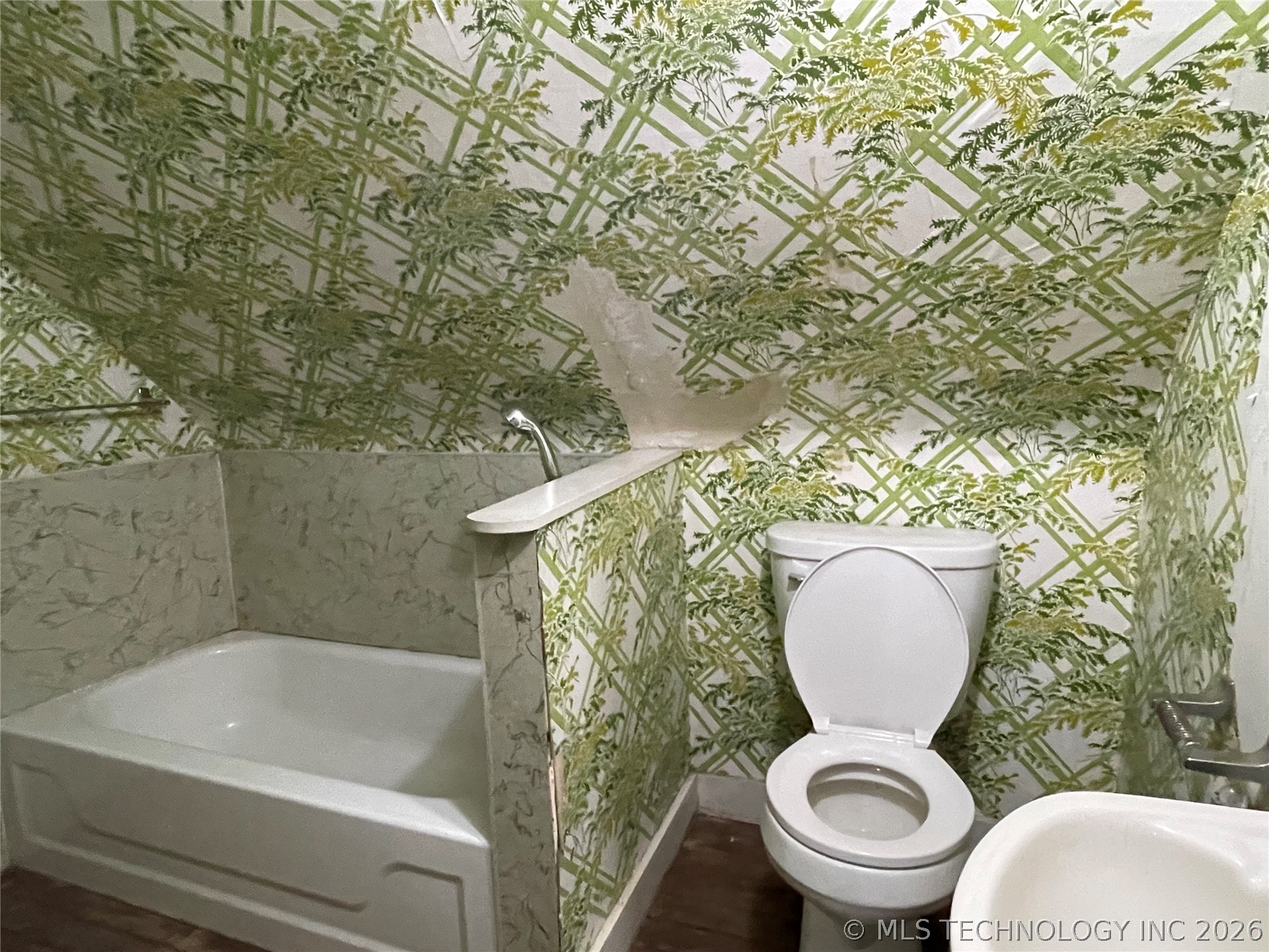 1110 Boston Street Property Photo 43