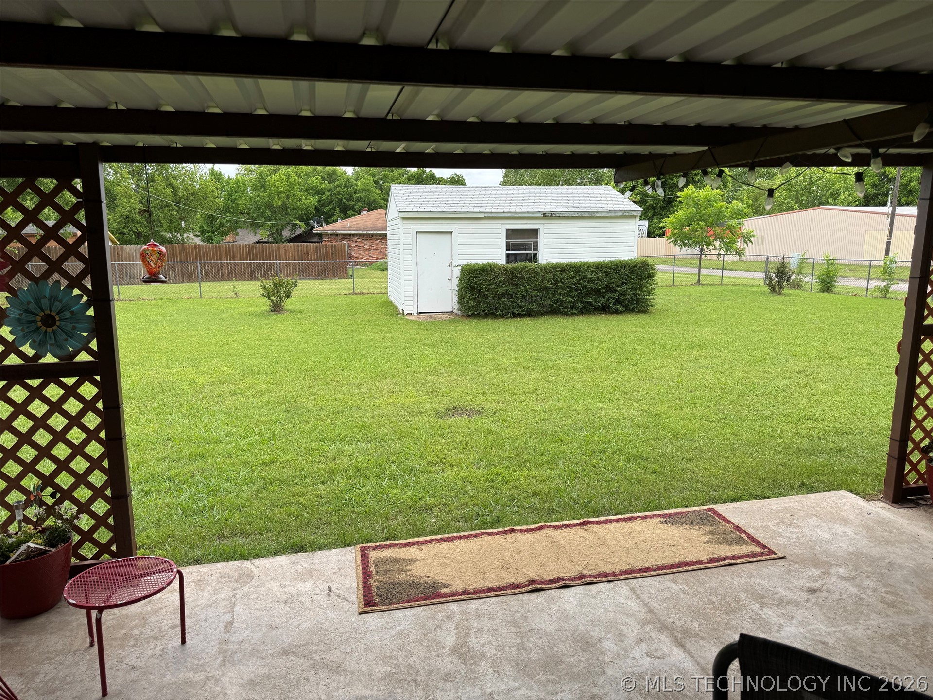 707 W Creek Street Property Photo 4