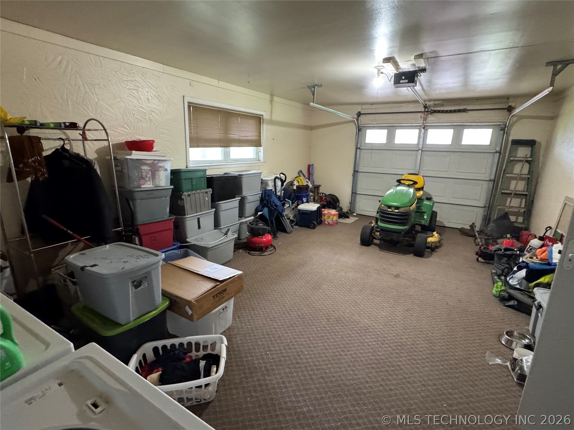 707 W Creek Street Property Photo 12