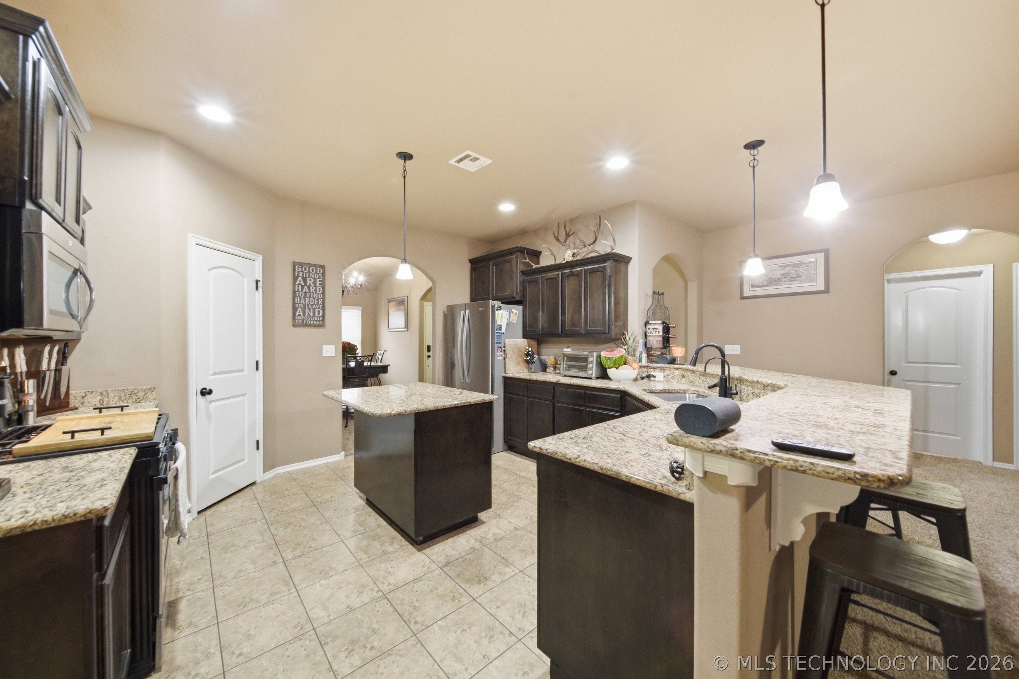 9008 S 255th East Avenue Property Photo 14
