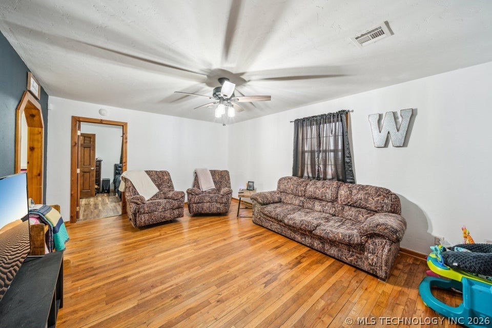 396 Cherokee Lane Property Photo 14