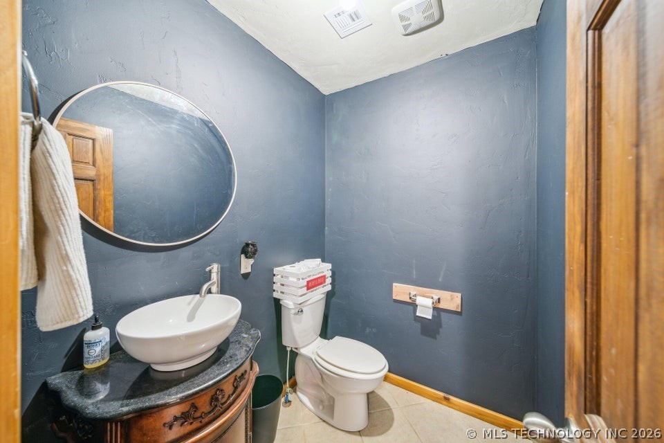 396 Cherokee Lane Property Photo 24