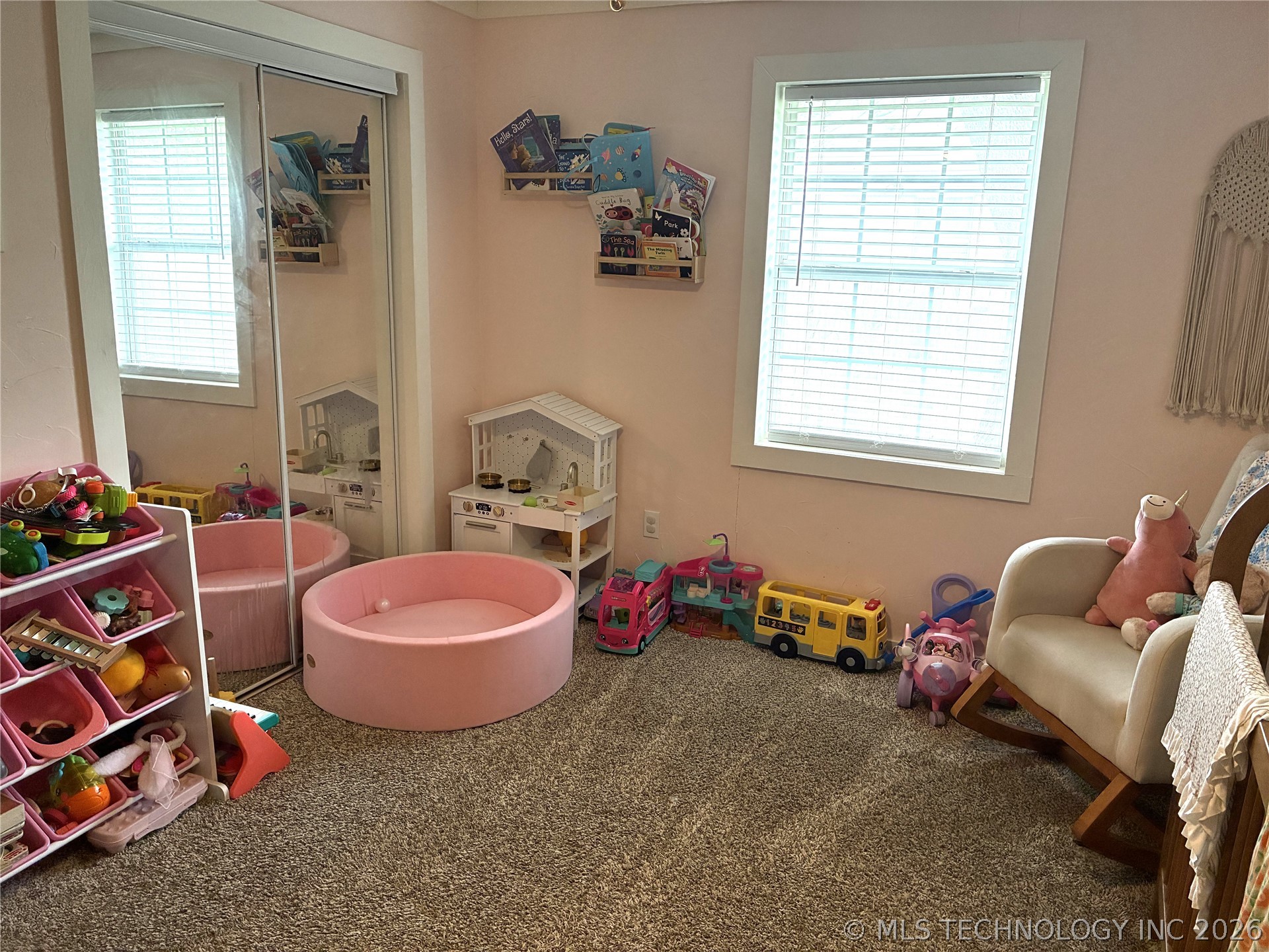 803 N Marshall Street Property Photo 16