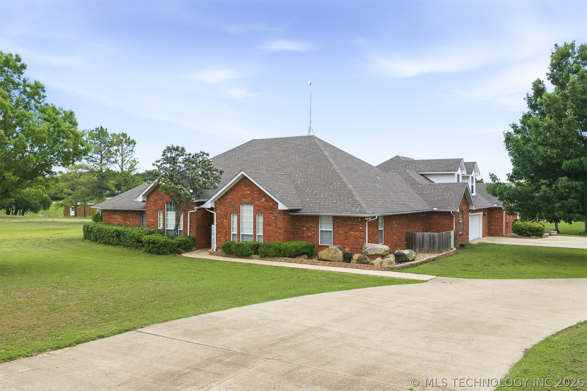 4358 Kings Road Property Photo 1
