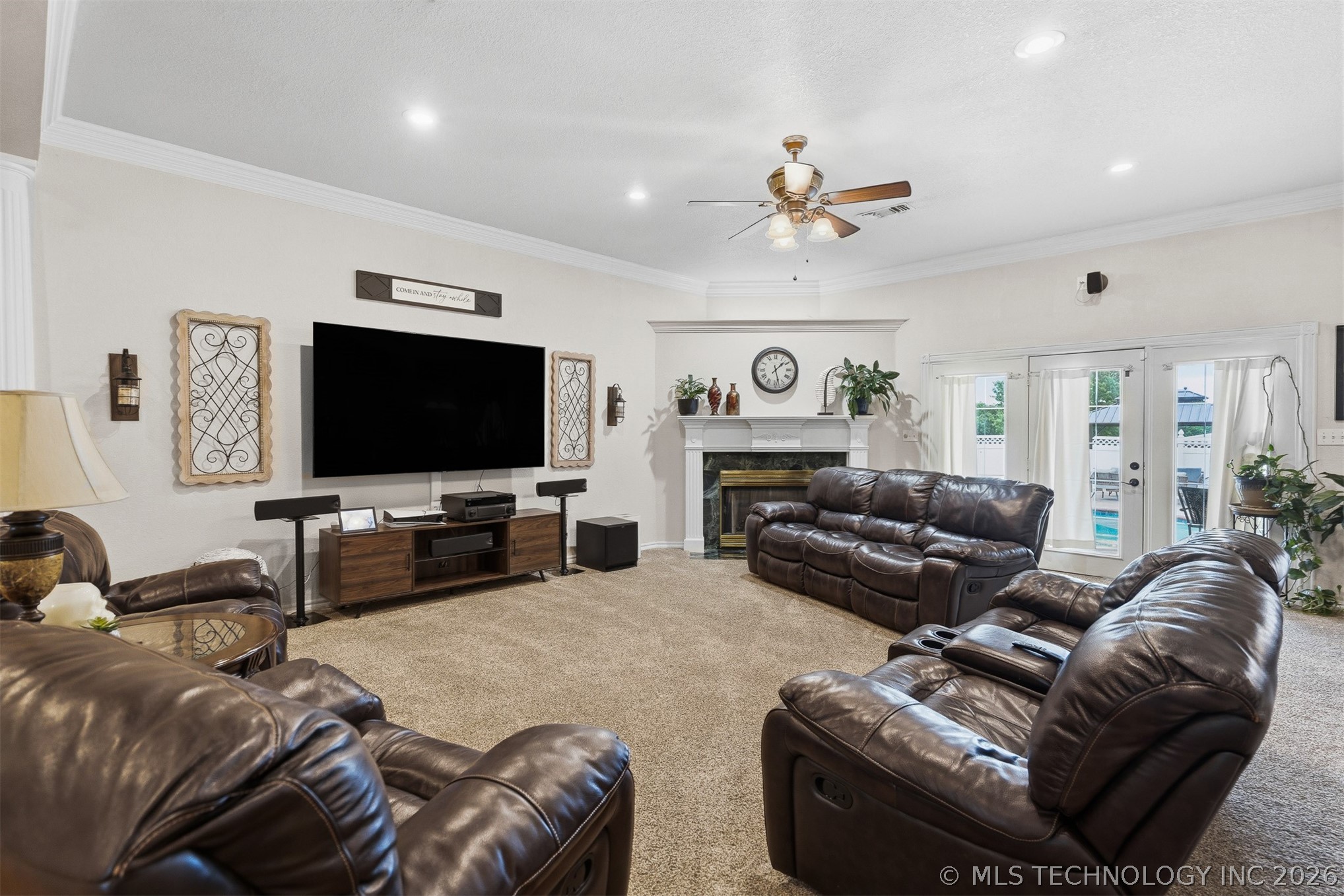 4358 Kings Road Property Photo 4