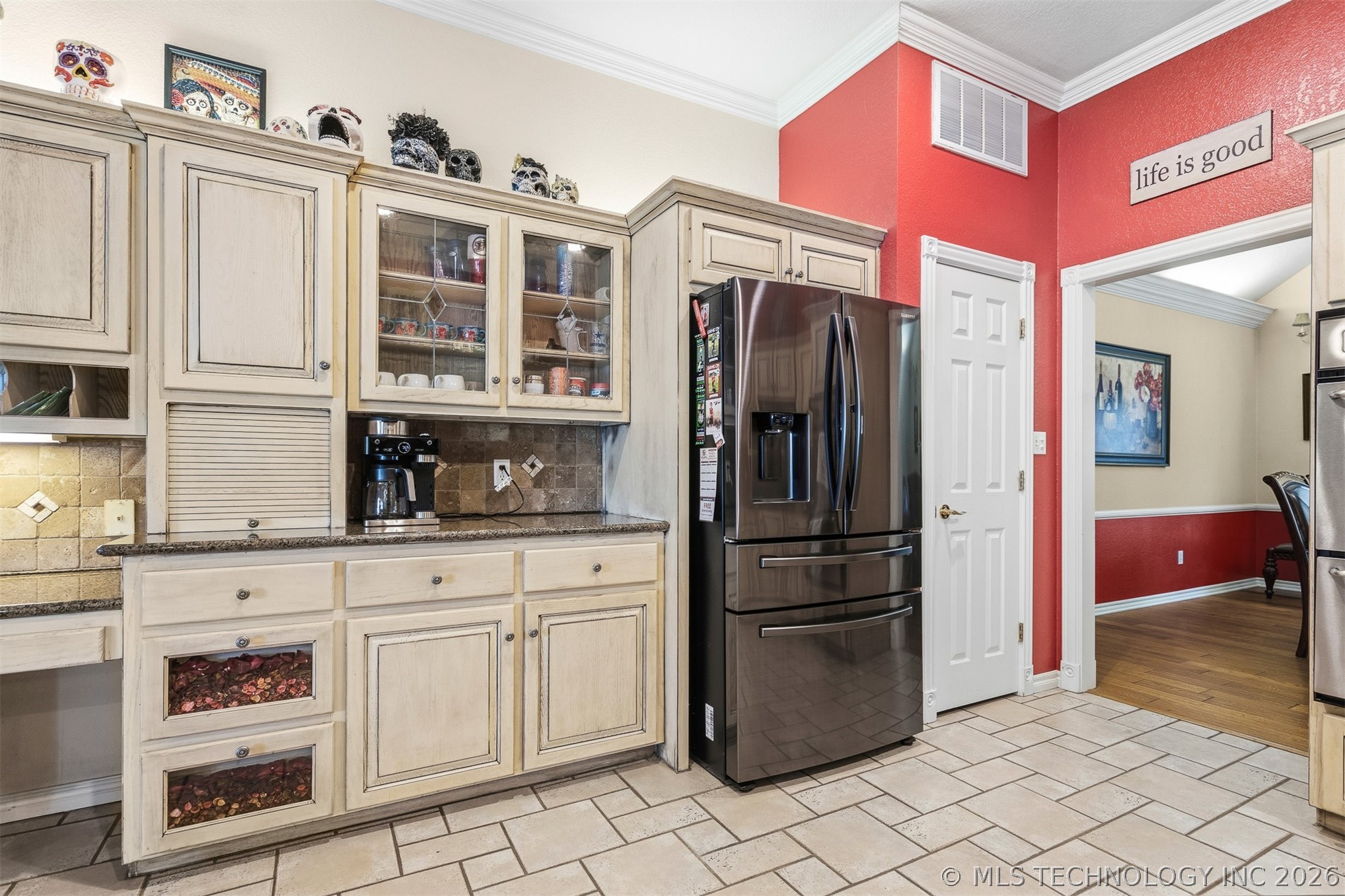 4358 Kings Road Property Photo 9