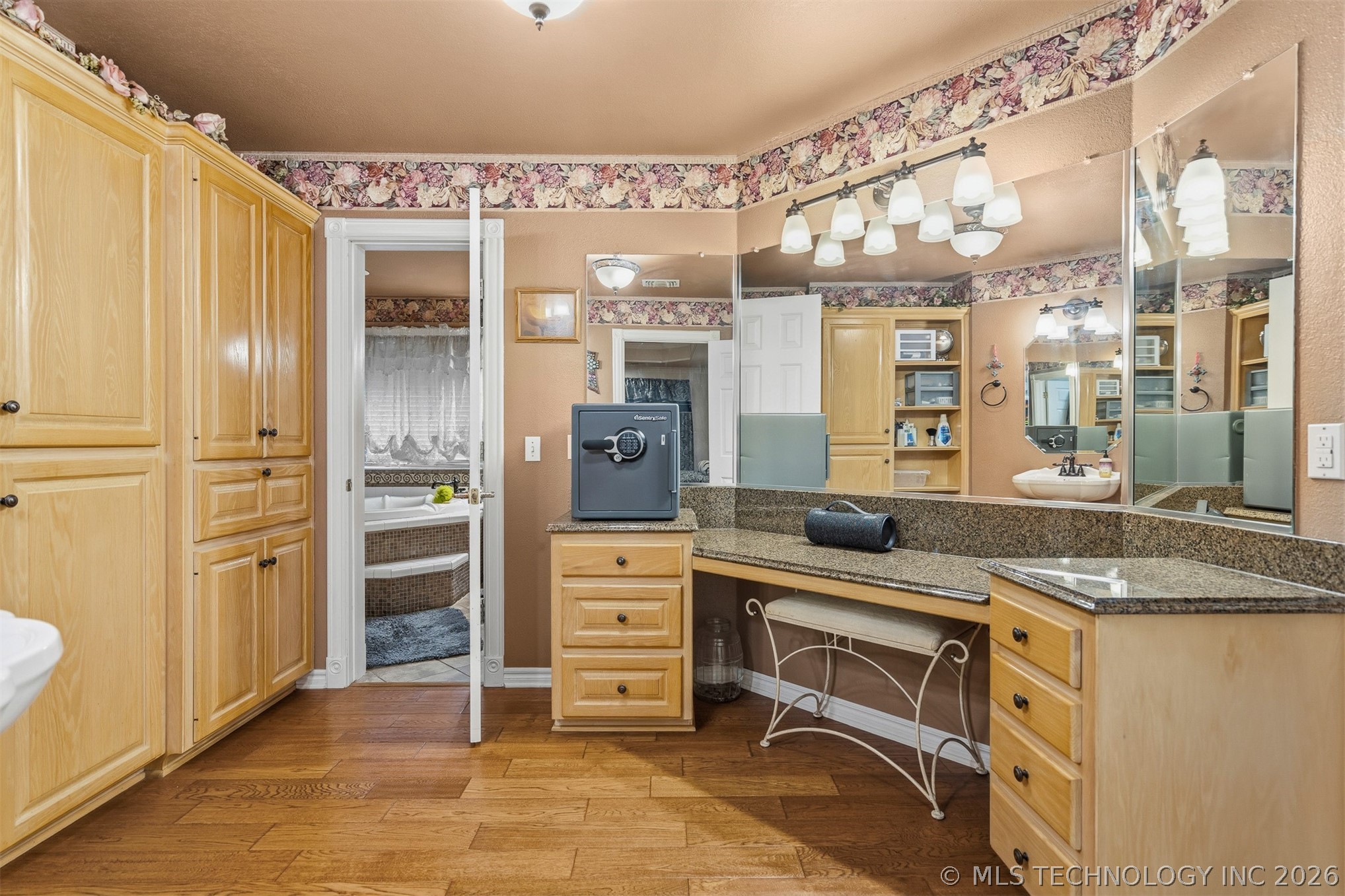 4358 Kings Road Property Photo 20