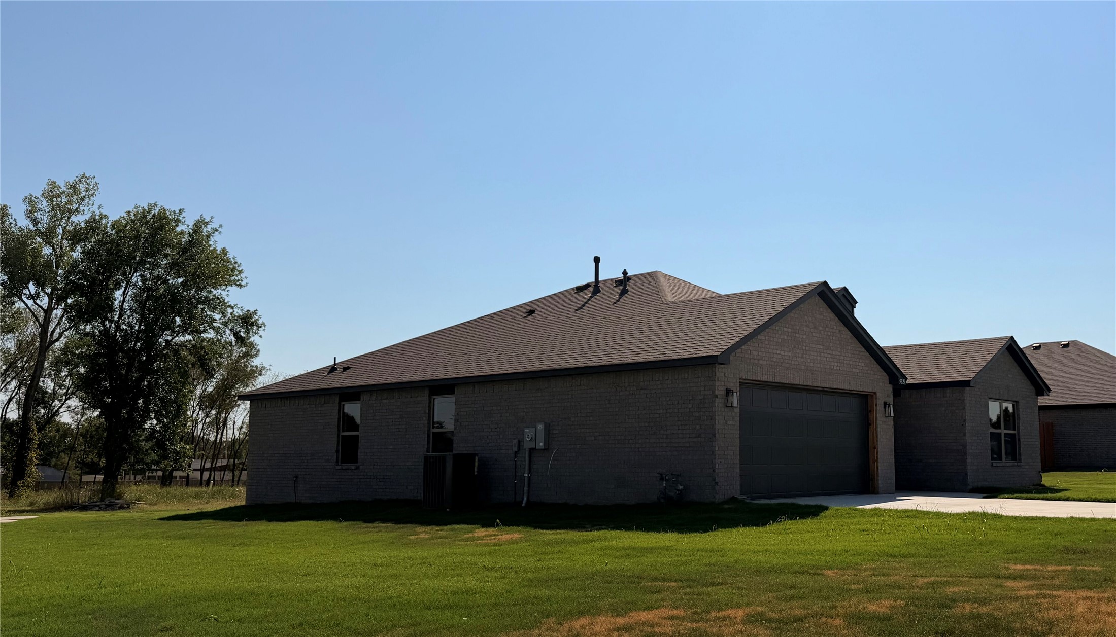 5827 Coldspring Lane Property Photo 2