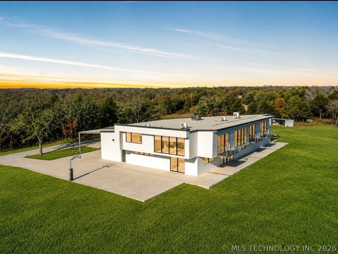 546 Mockingbird Property Photo