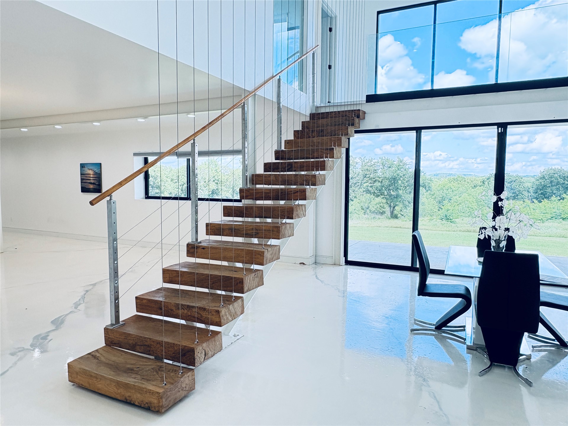 546 Mockingbird Property Photo 15