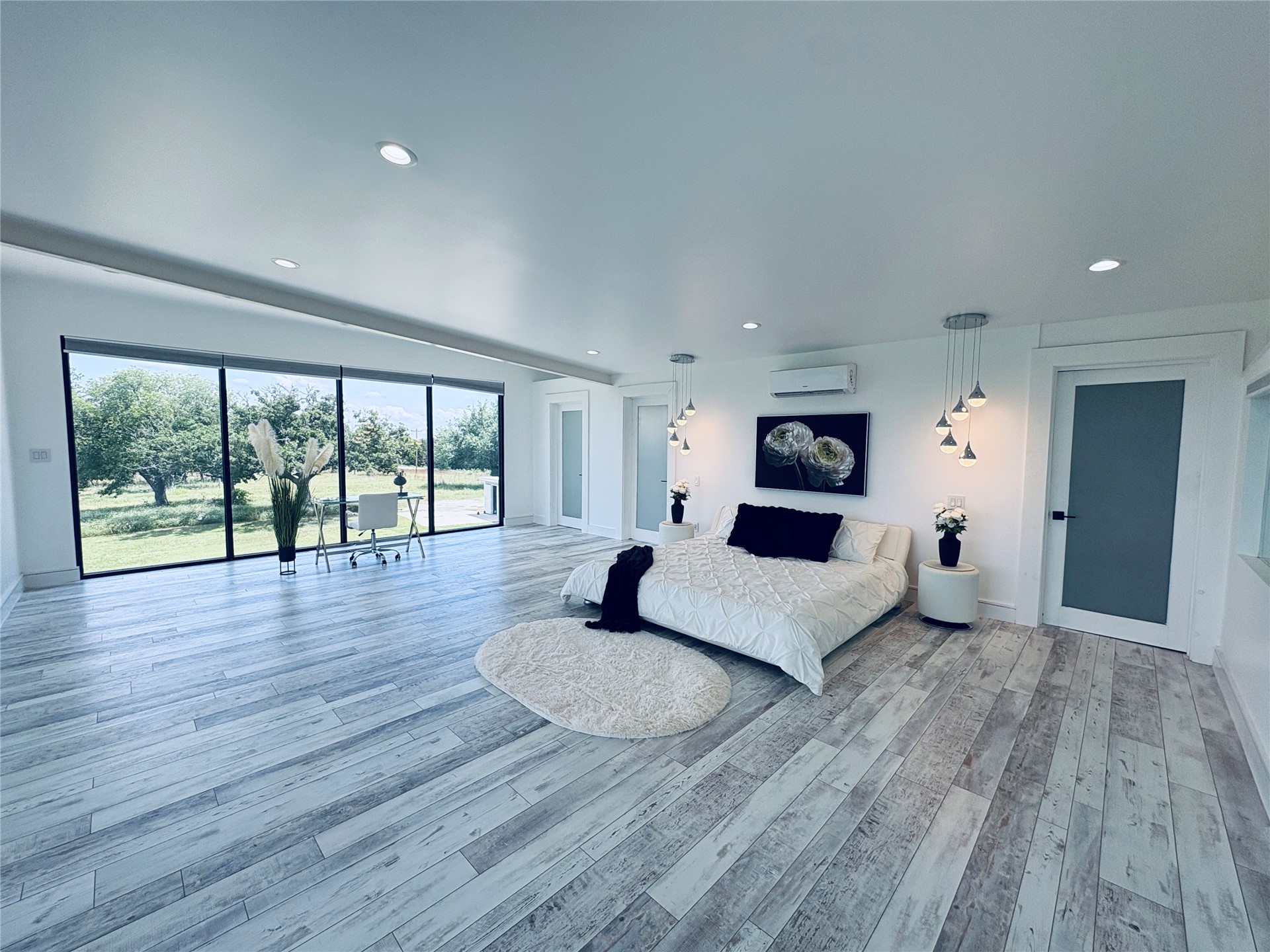 546 Mockingbird Property Photo 18