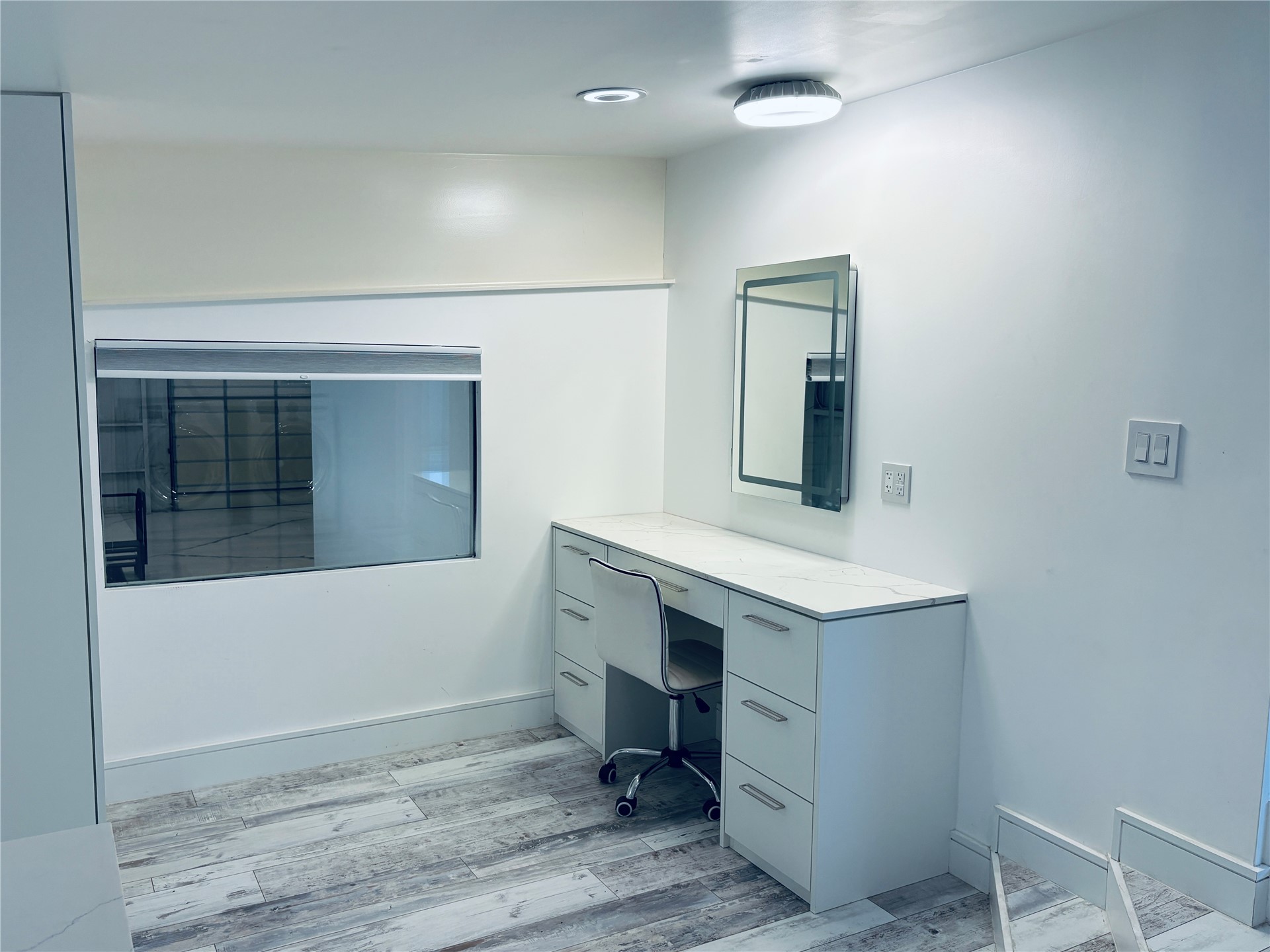 546 Mockingbird Property Photo 32