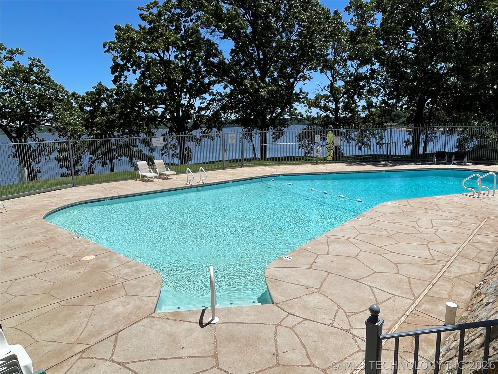 Ross Drive Property Photo 18
