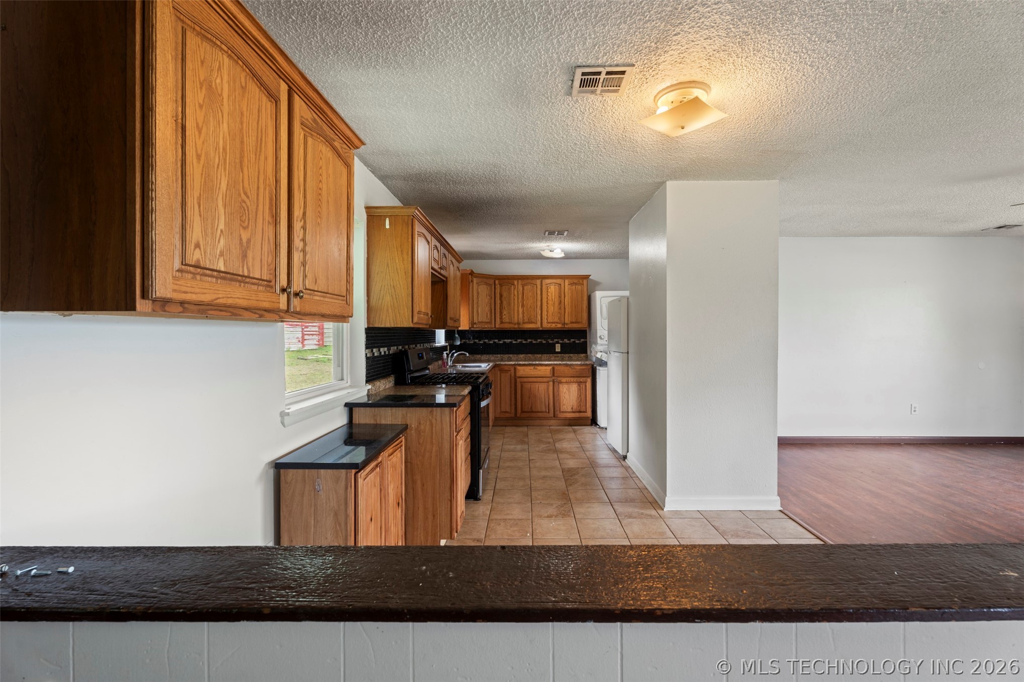 433083 E 290 Road Property Photo 9