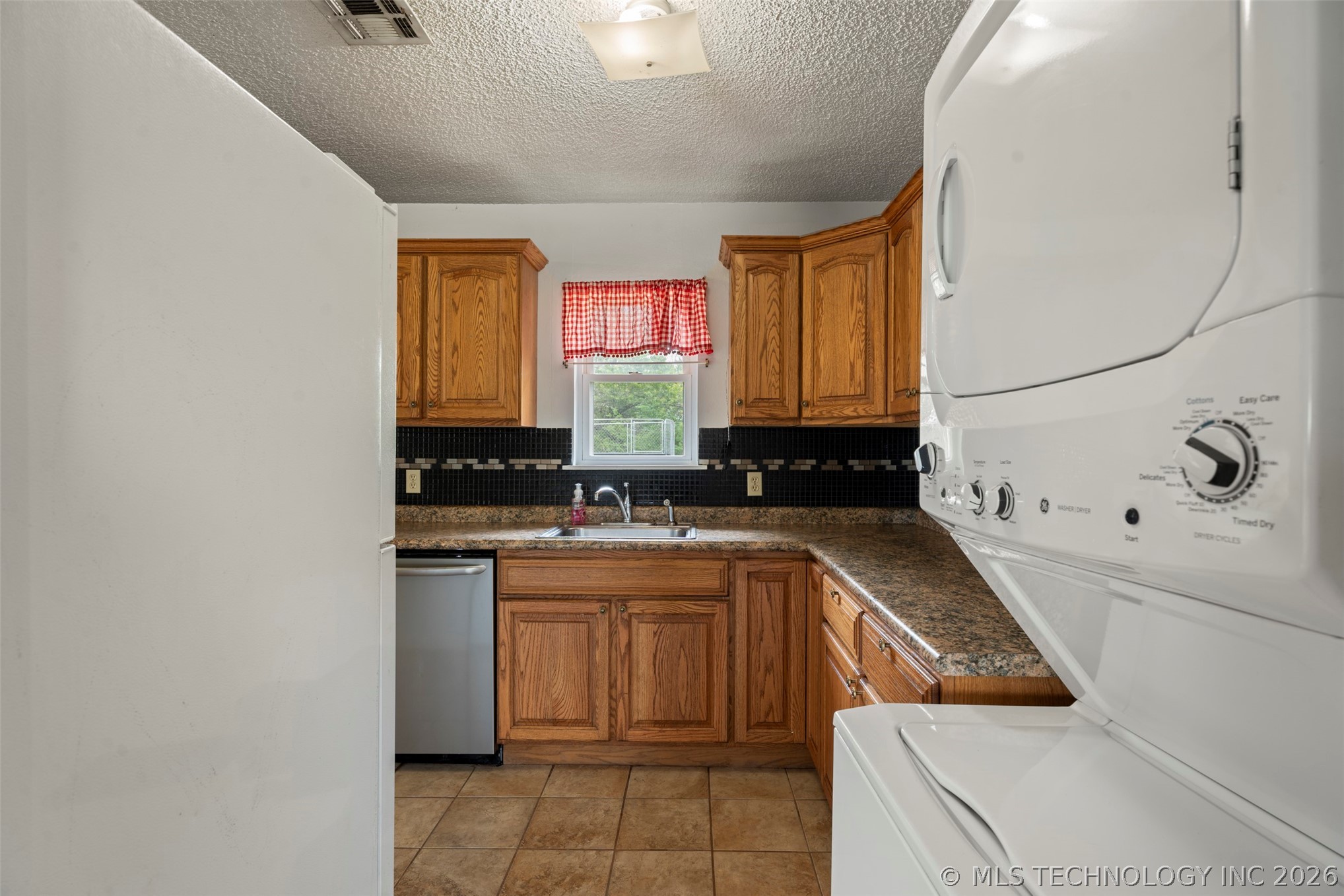 433083 E 290 Road Property Photo 10