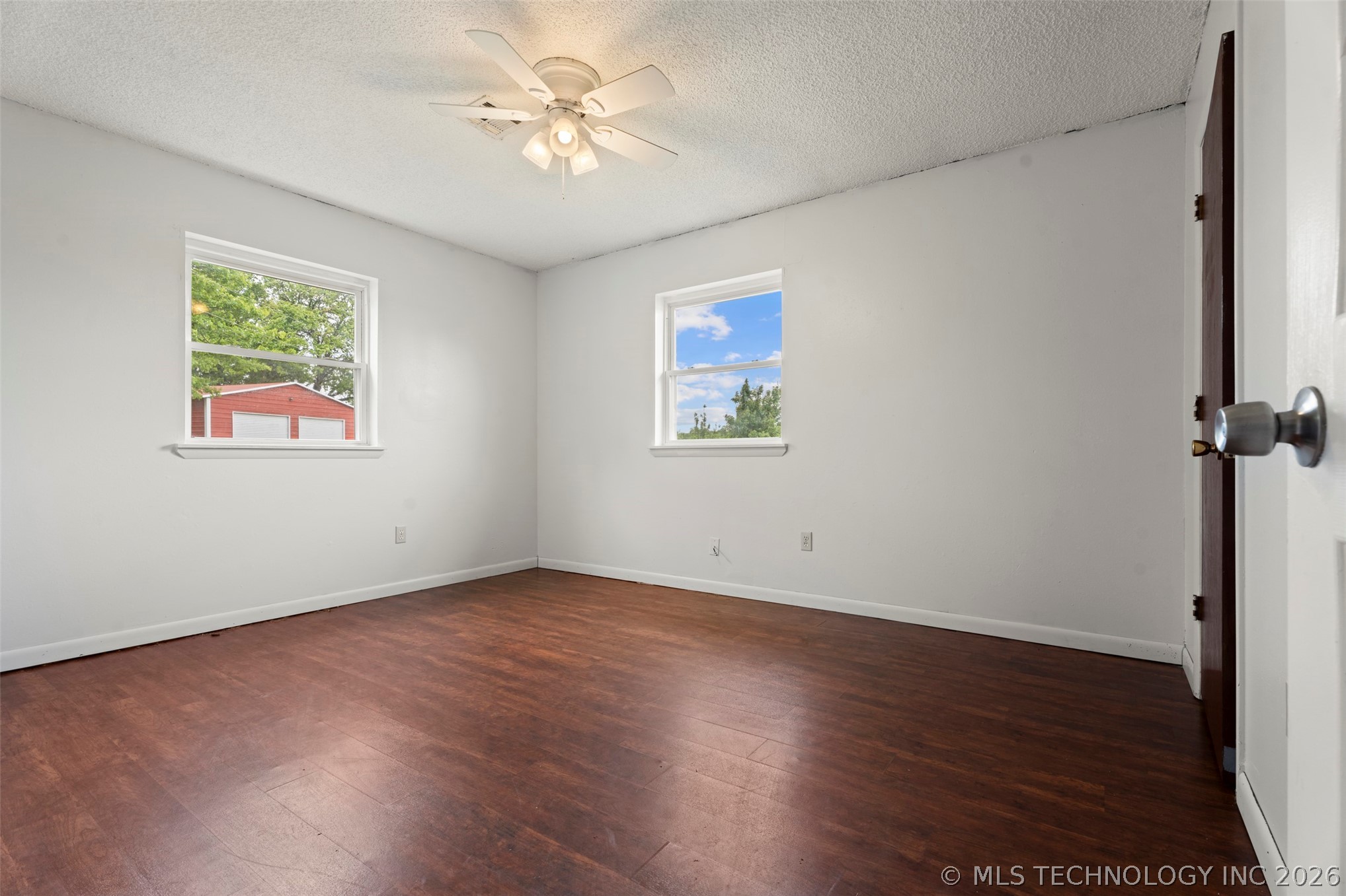 433083 E 290 Road Property Photo 22