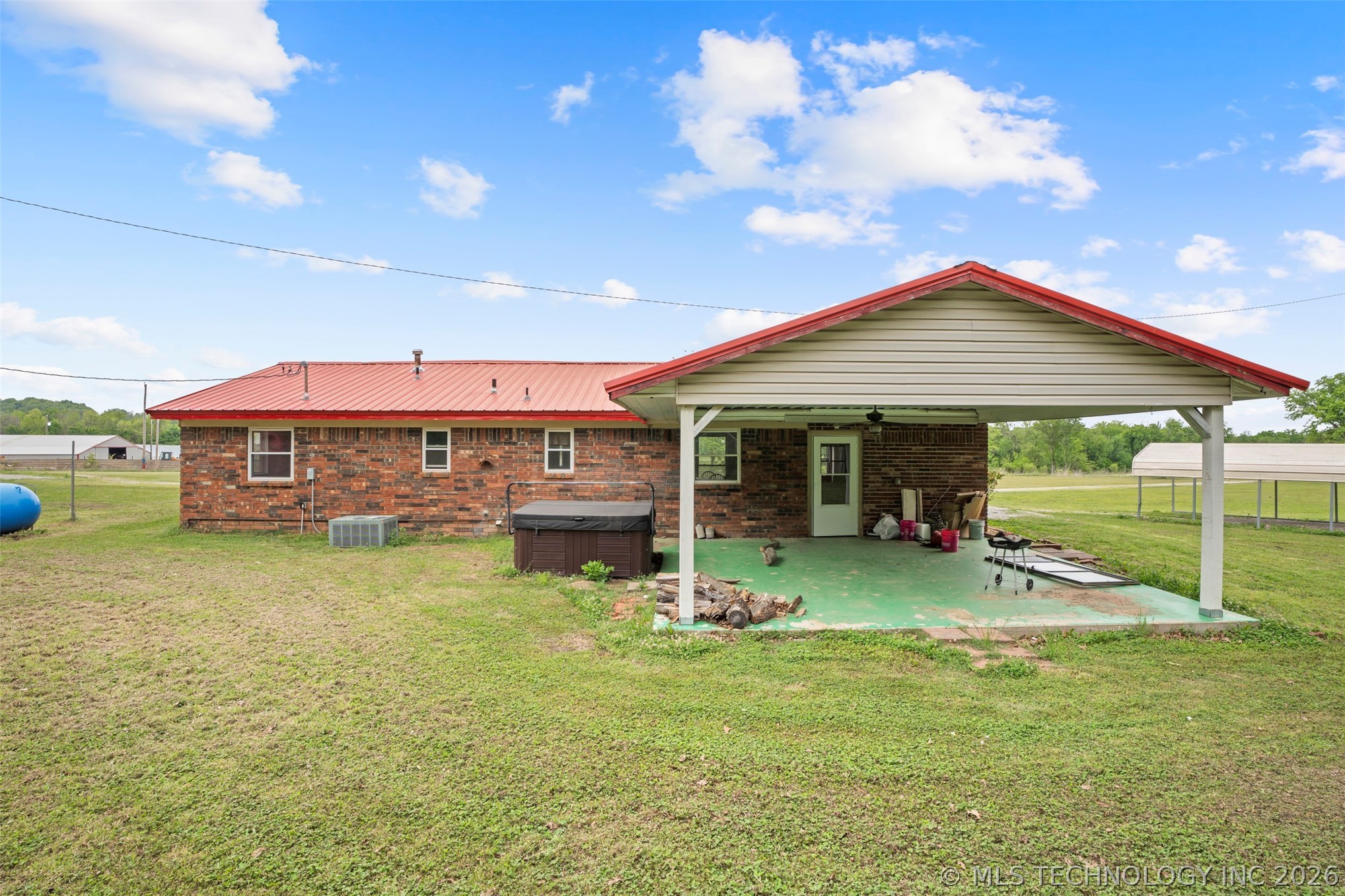433083 E 290 Road Property Photo 27
