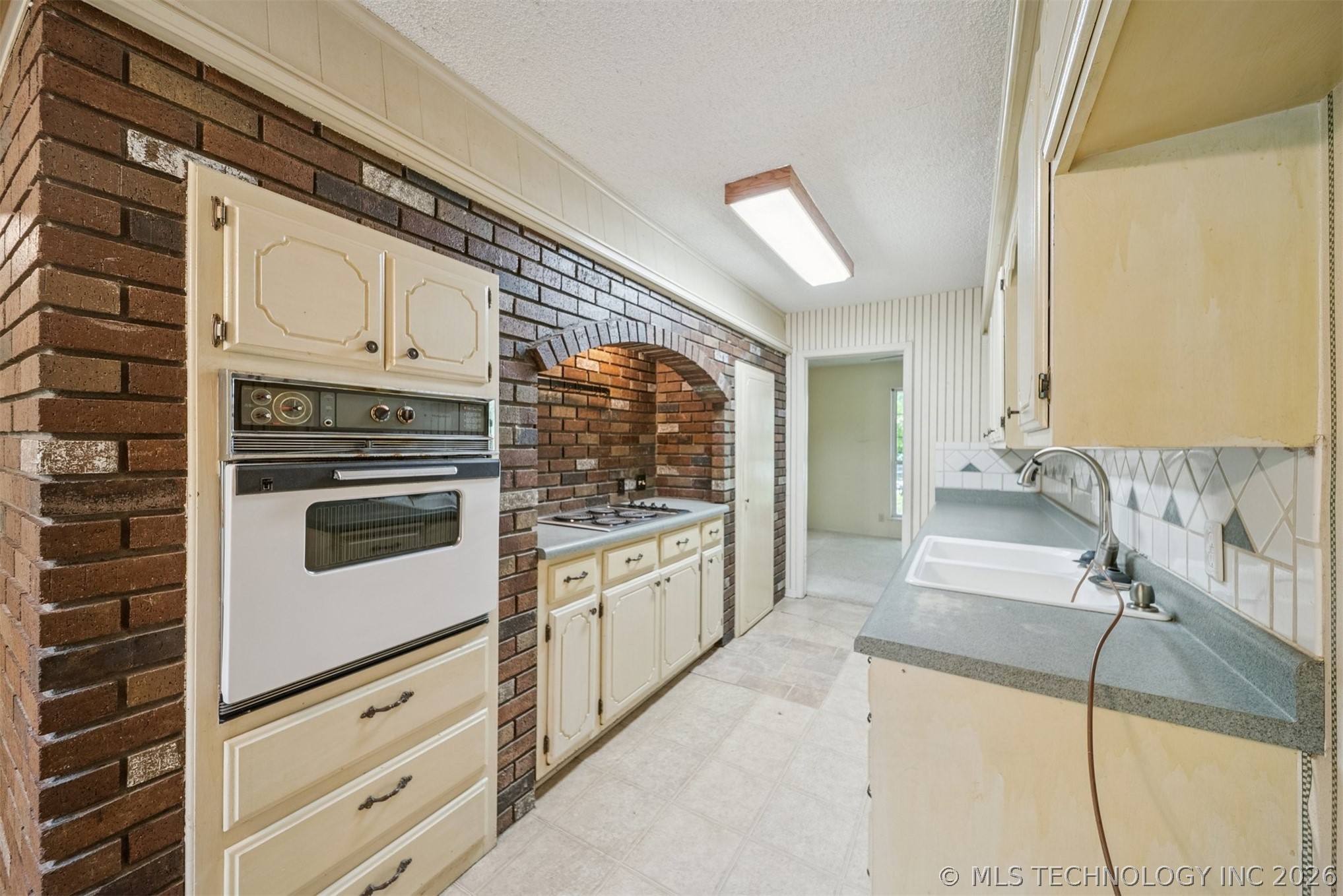 409 N Elder Avenue Property Photo 26