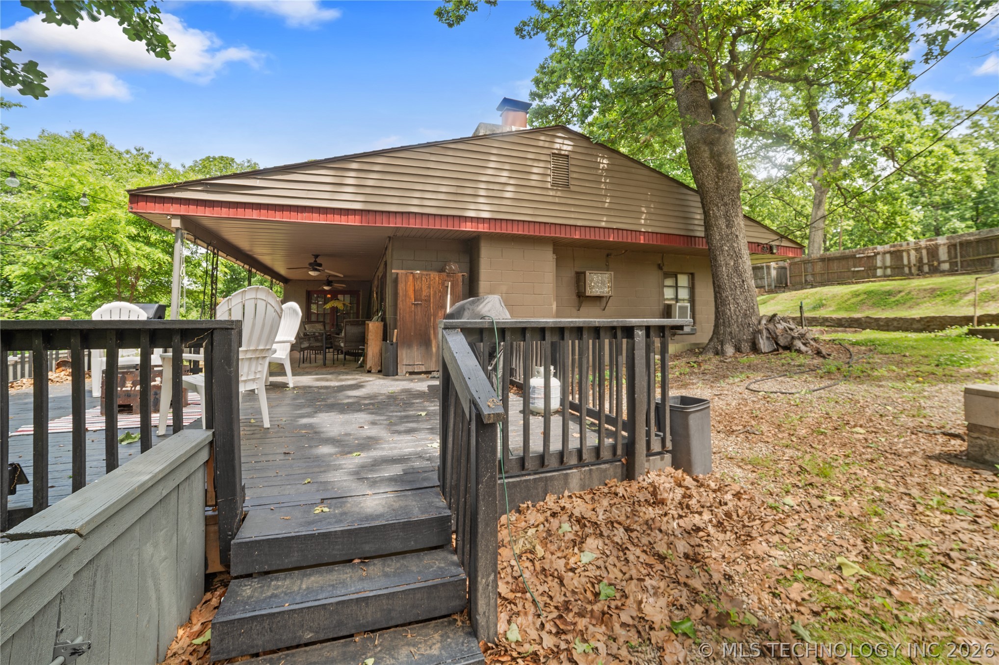 3192 W Hickory Hills Drive Property Photo 19