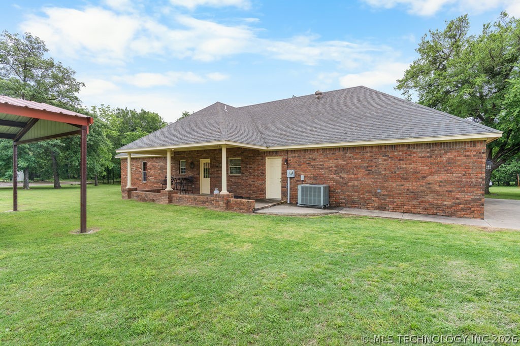 1712 Beach Landing Drive Property Photo 6