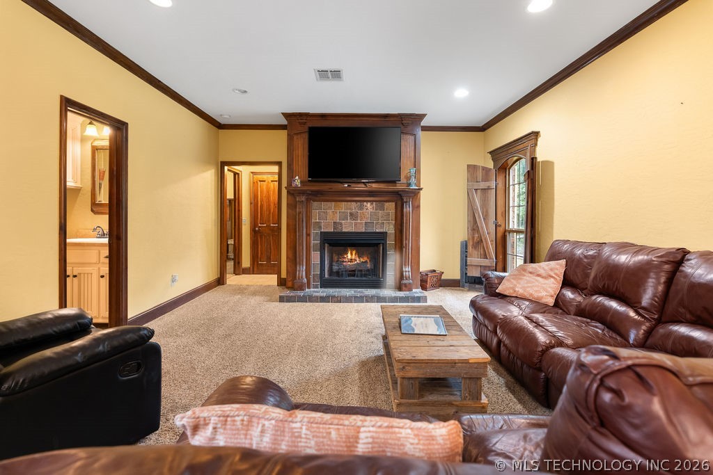 1712 Beach Landing Drive Property Photo 14