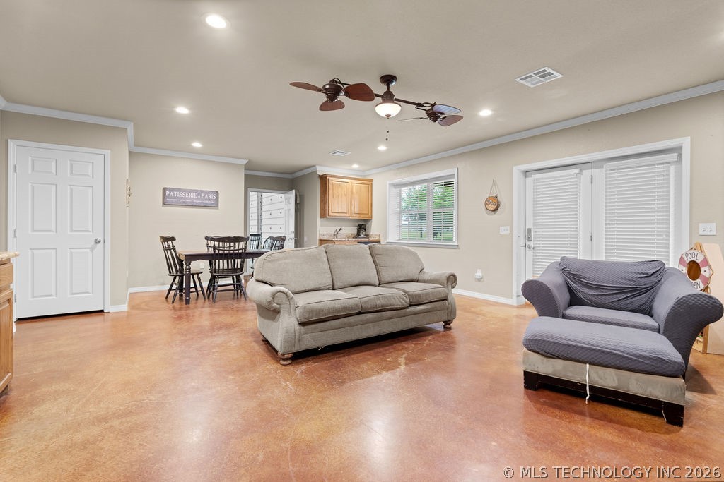 1712 Beach Landing Drive Property Photo 41