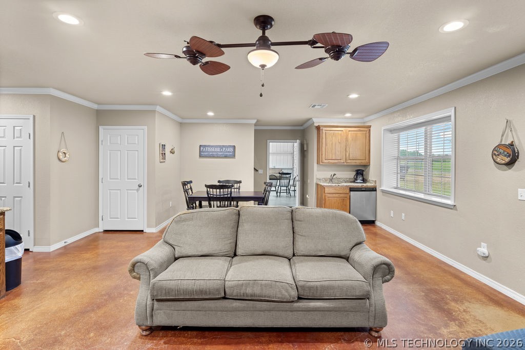 1712 Beach Landing Drive Property Photo 42